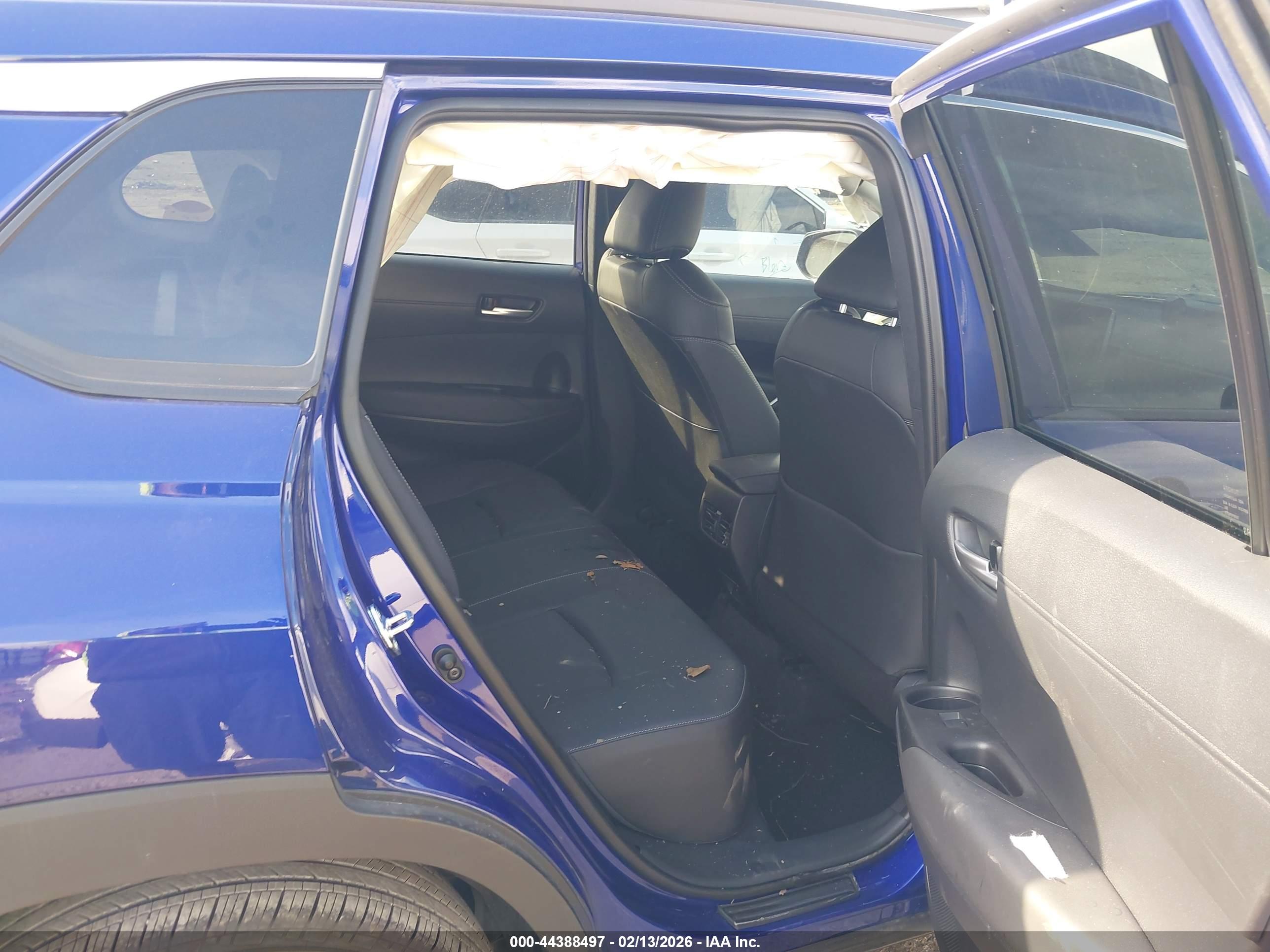 TOYOTA COROLLA image 8