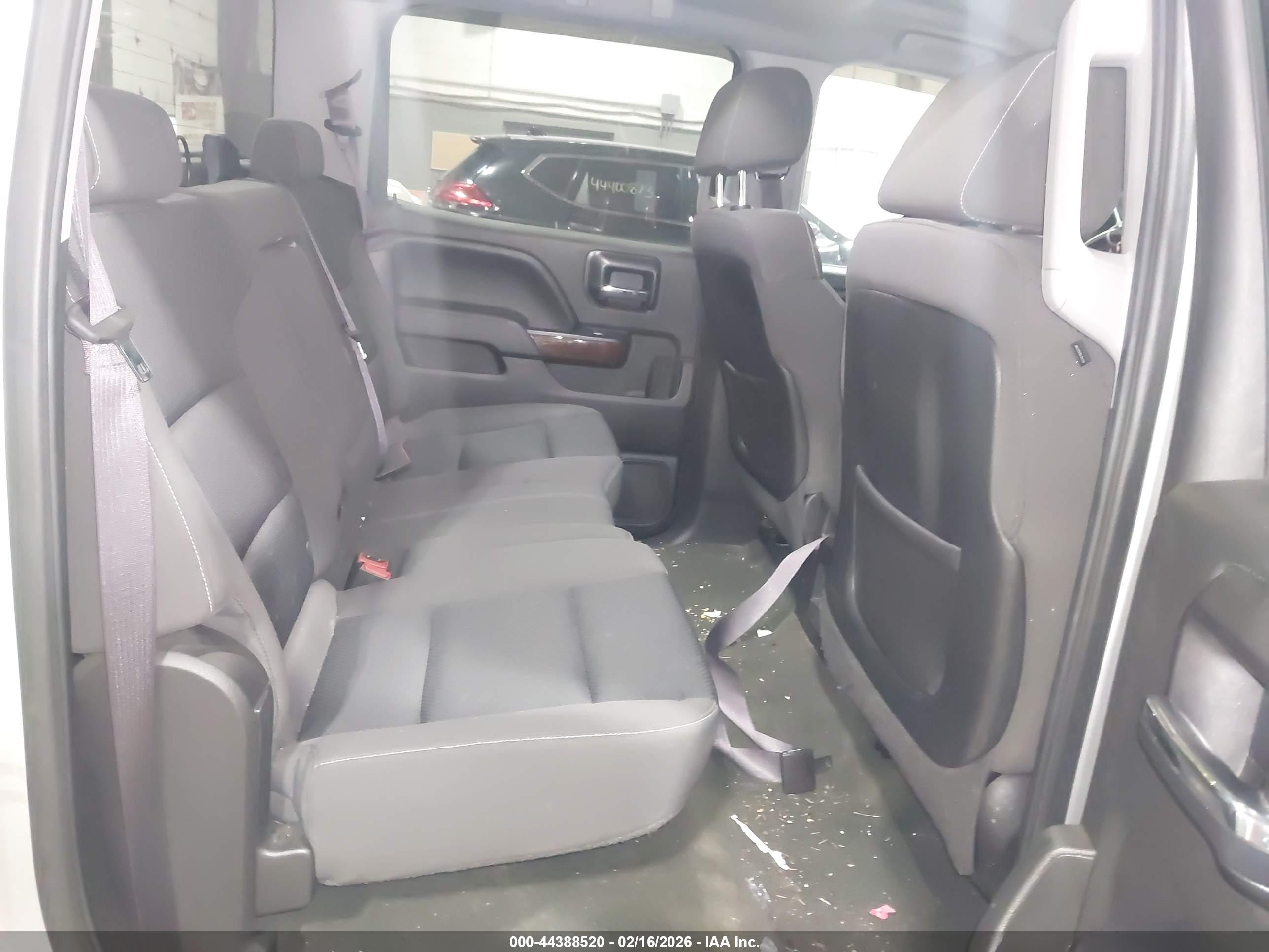 GMC SIERRA image 8