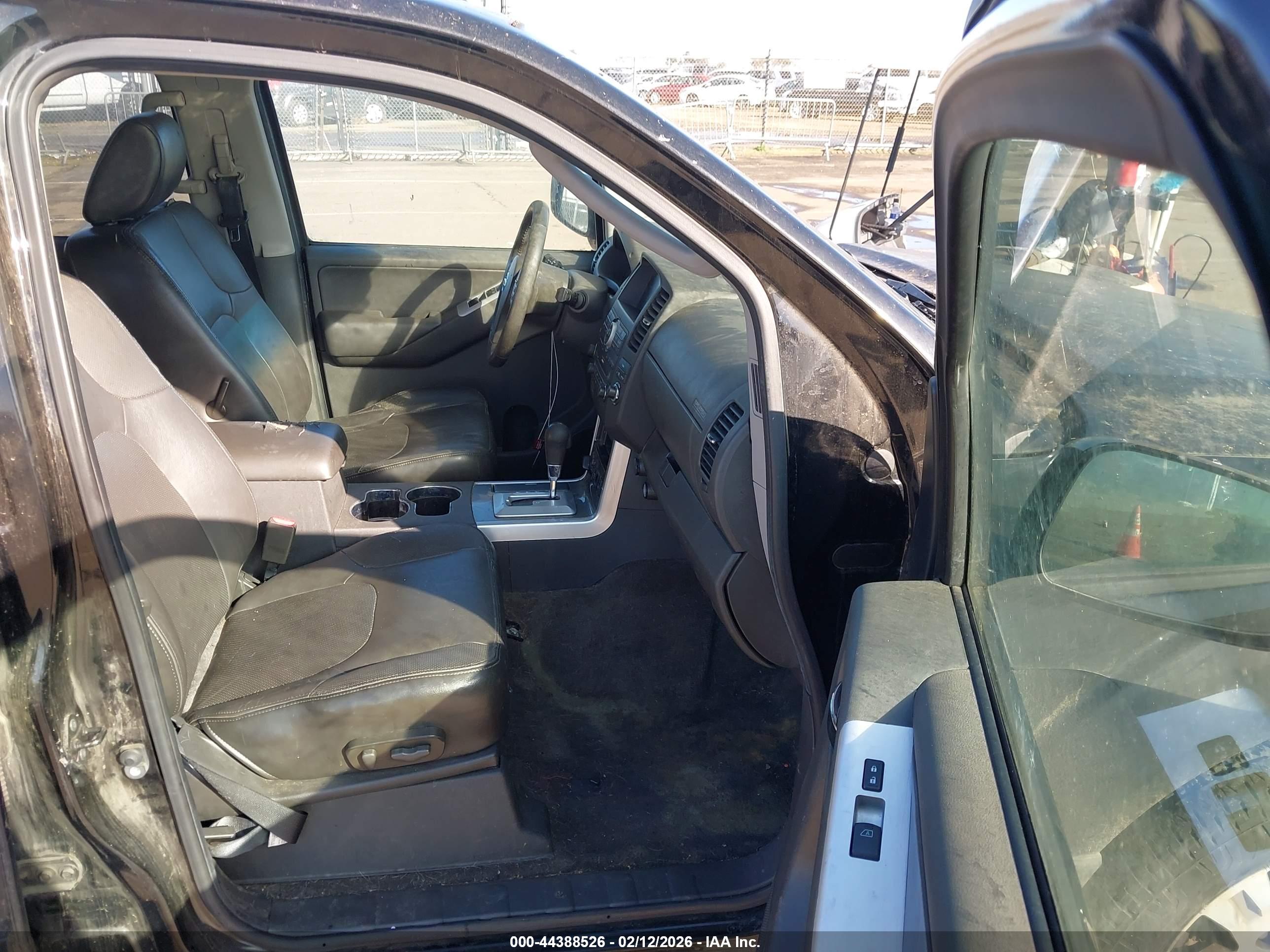 NISSAN PATHFINDER image 5