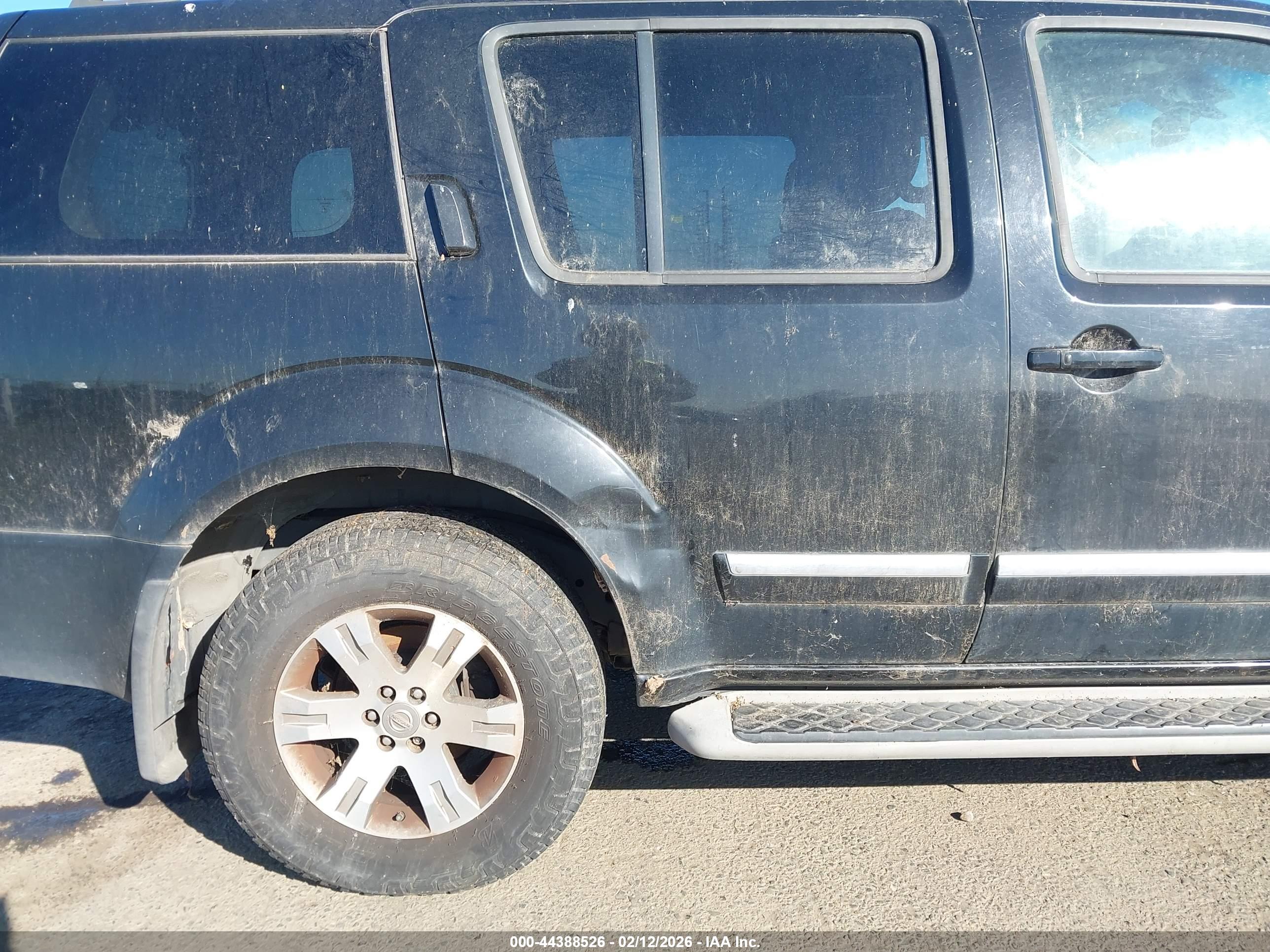NISSAN PATHFINDER image 6