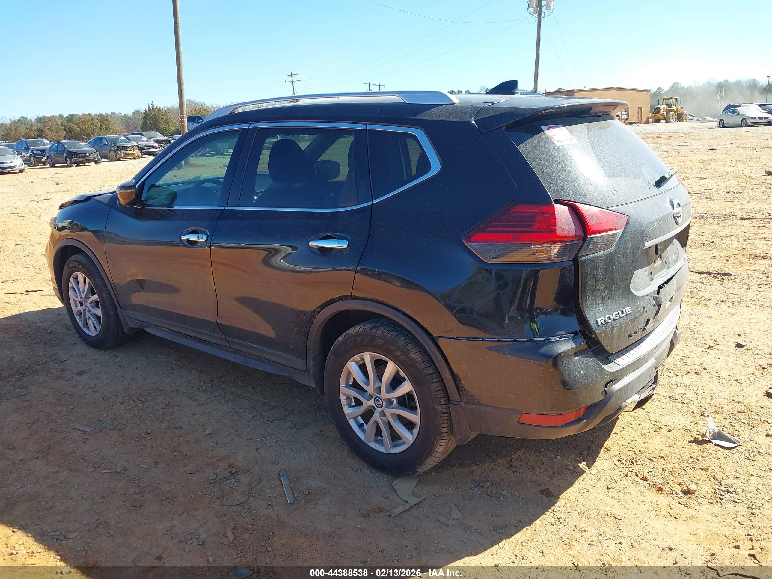 NISSAN ROGUE image 3