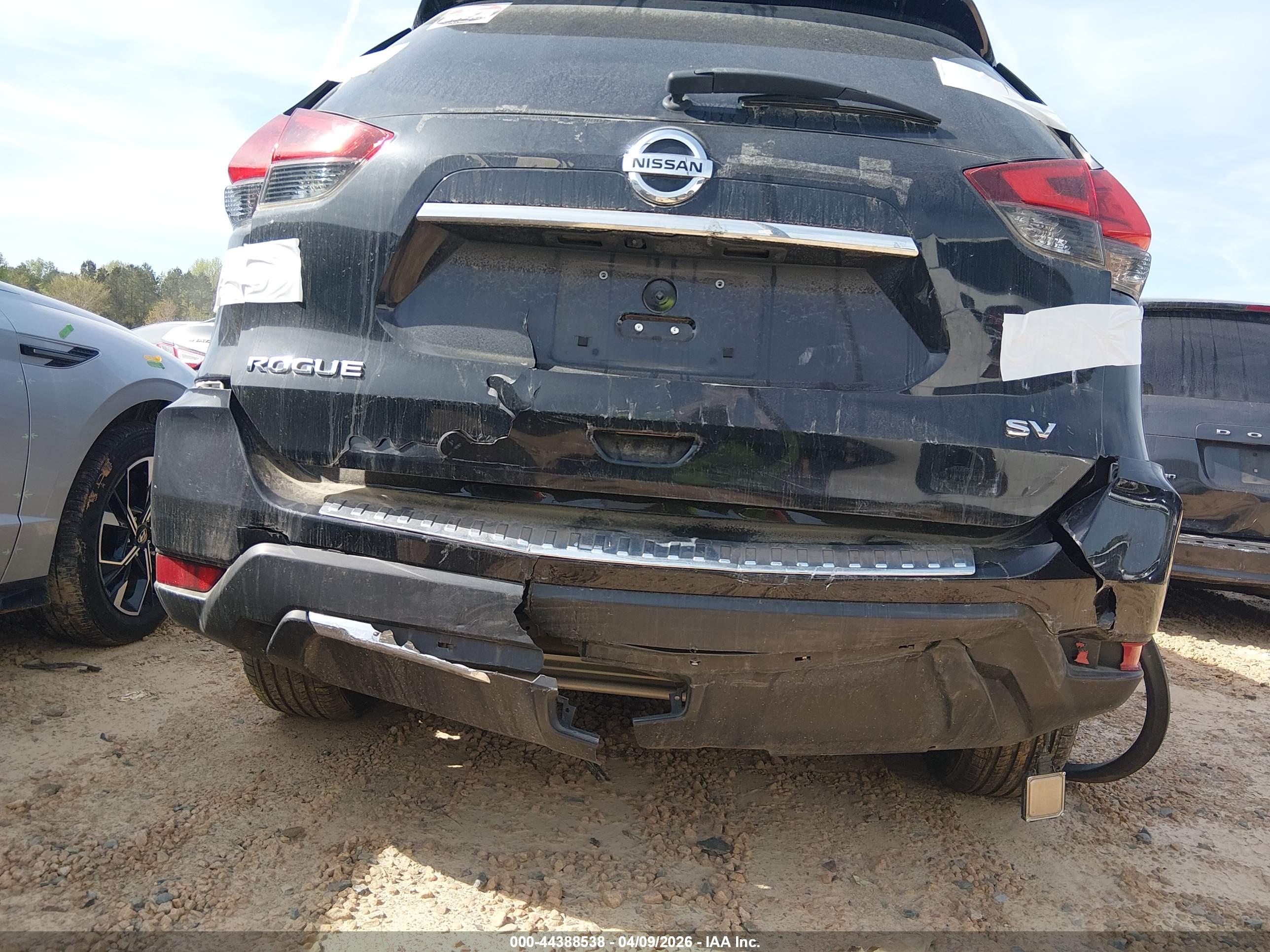 NISSAN ROGUE image 6