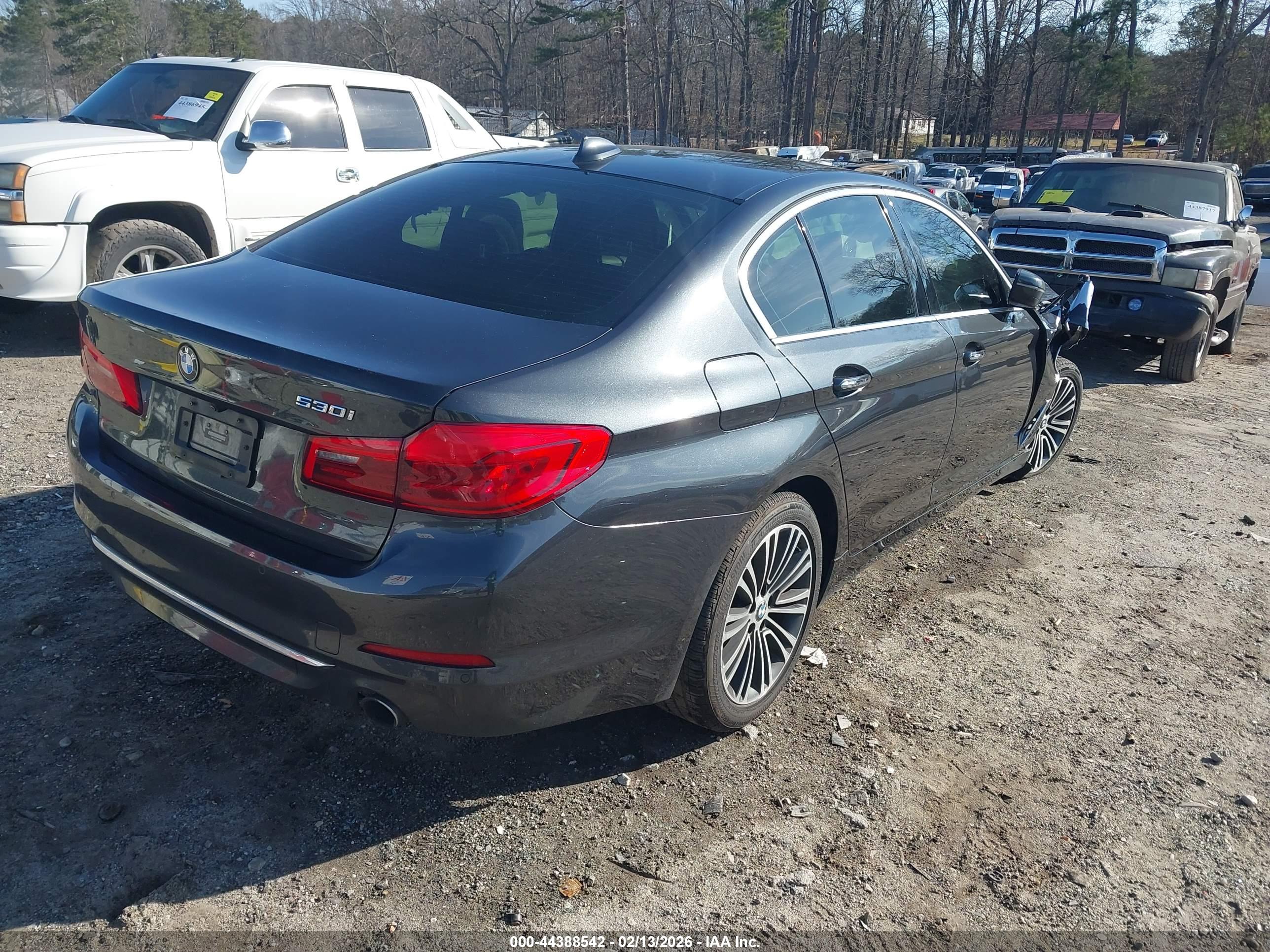 BMW 530I image 4