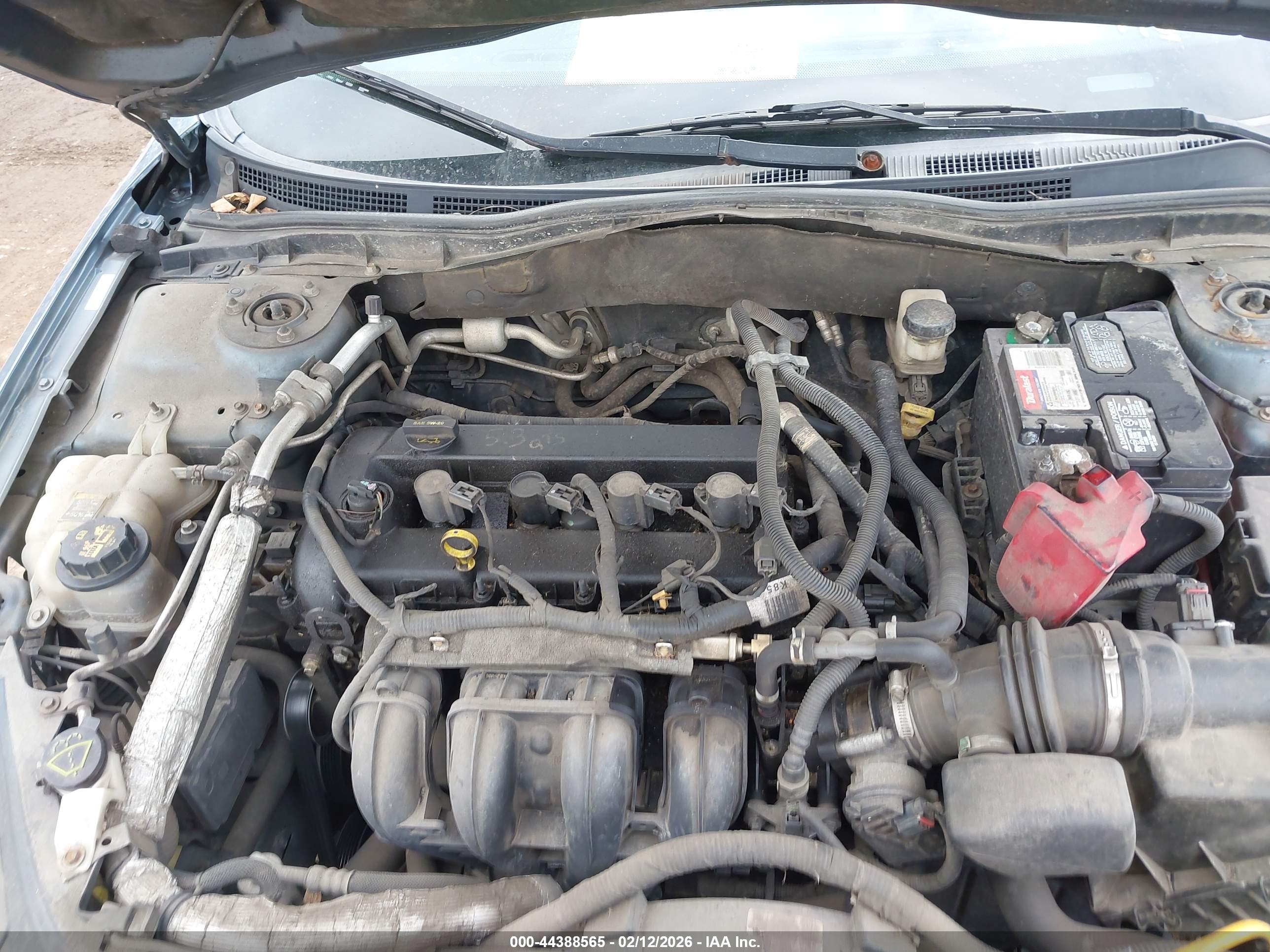 FORD FUSION image 10
