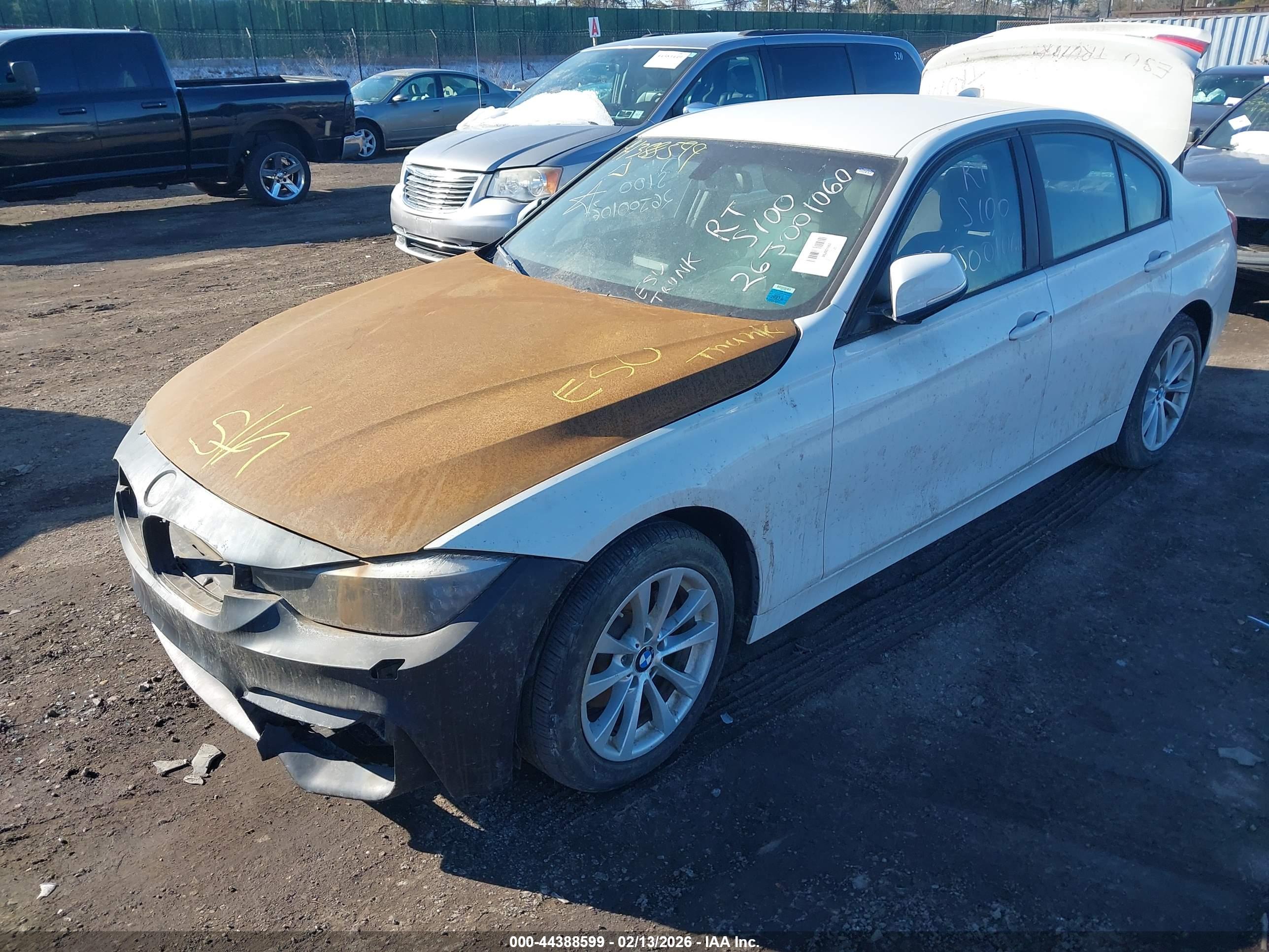 BMW 320I image 2