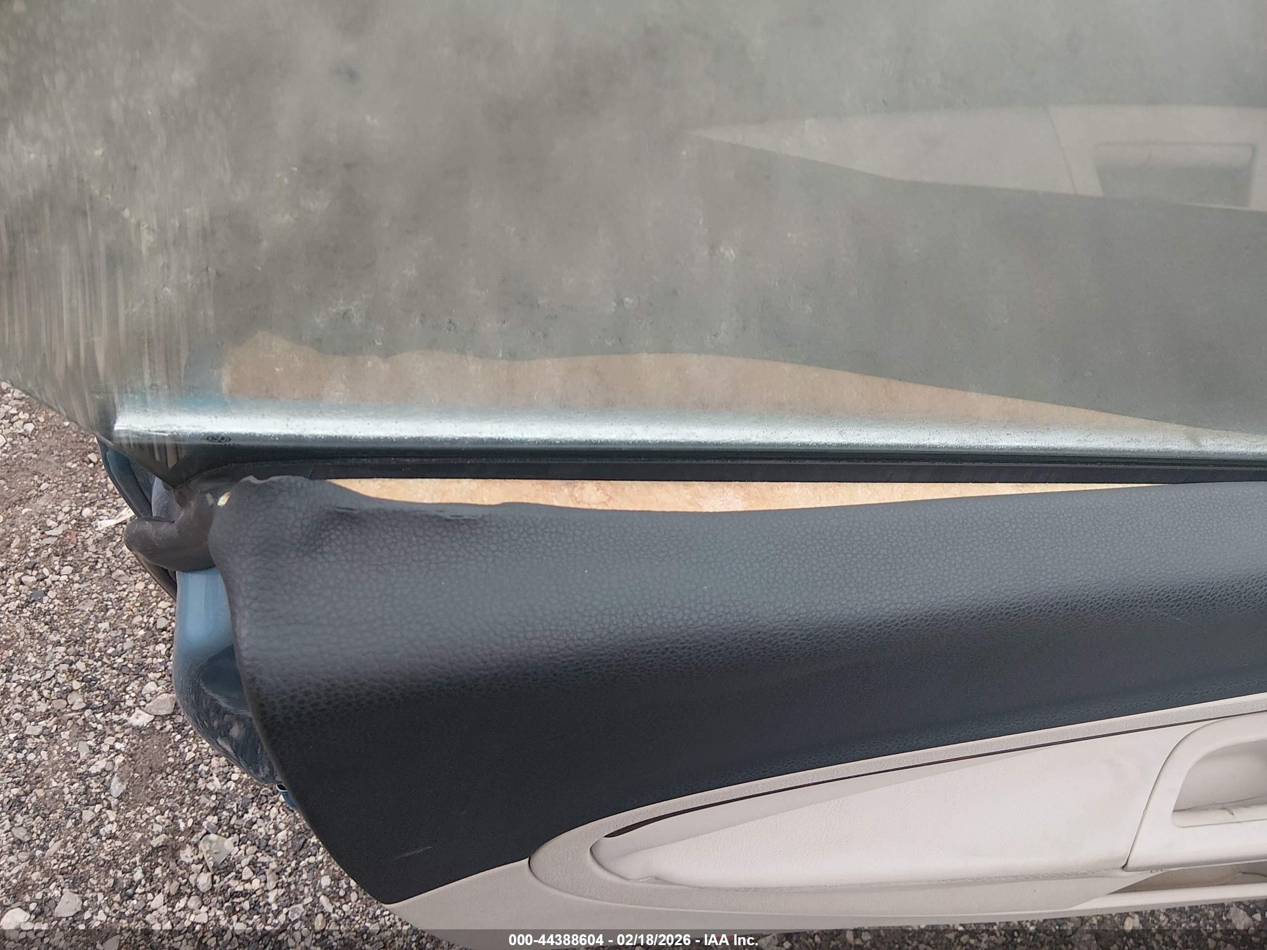 VOLKSWAGEN EOS image 6