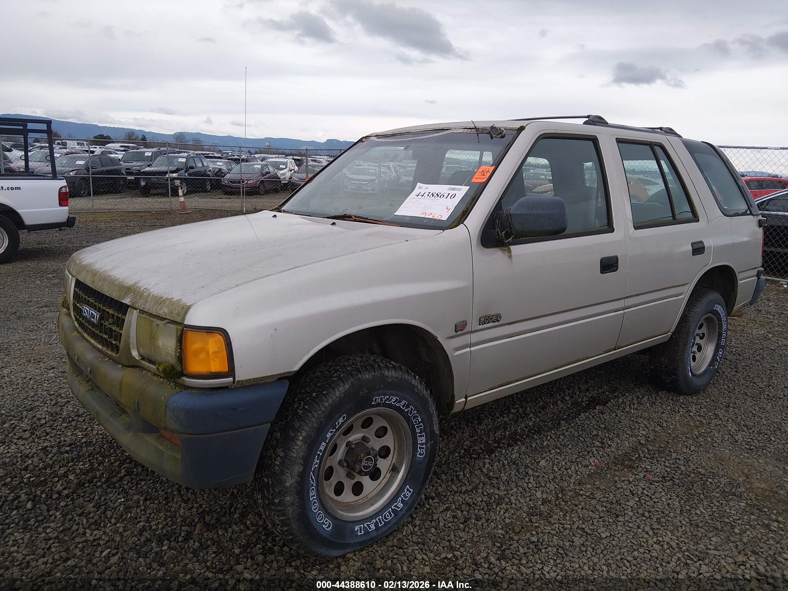 ISUZU RODEO image 2