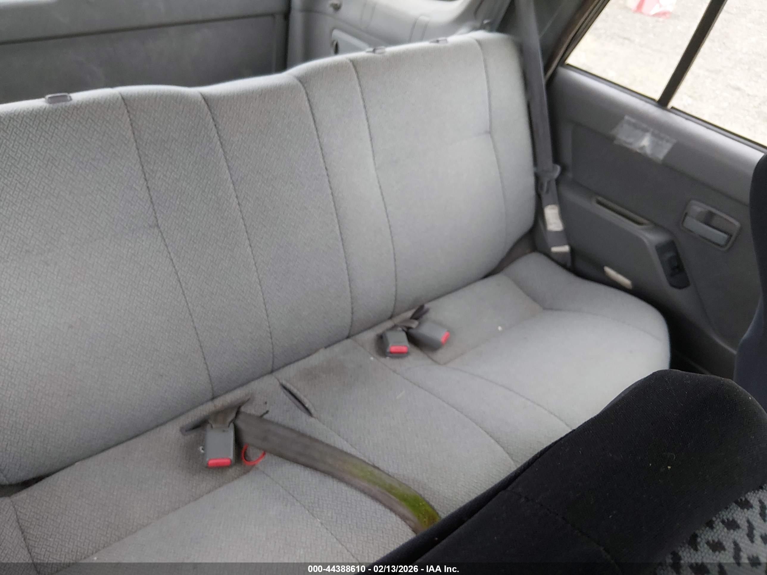 ISUZU RODEO image 8