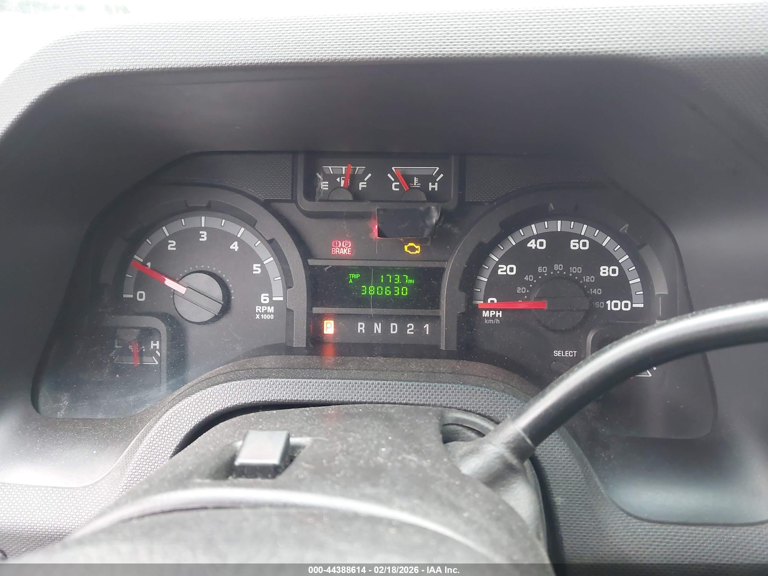 FORD E-250 image 7