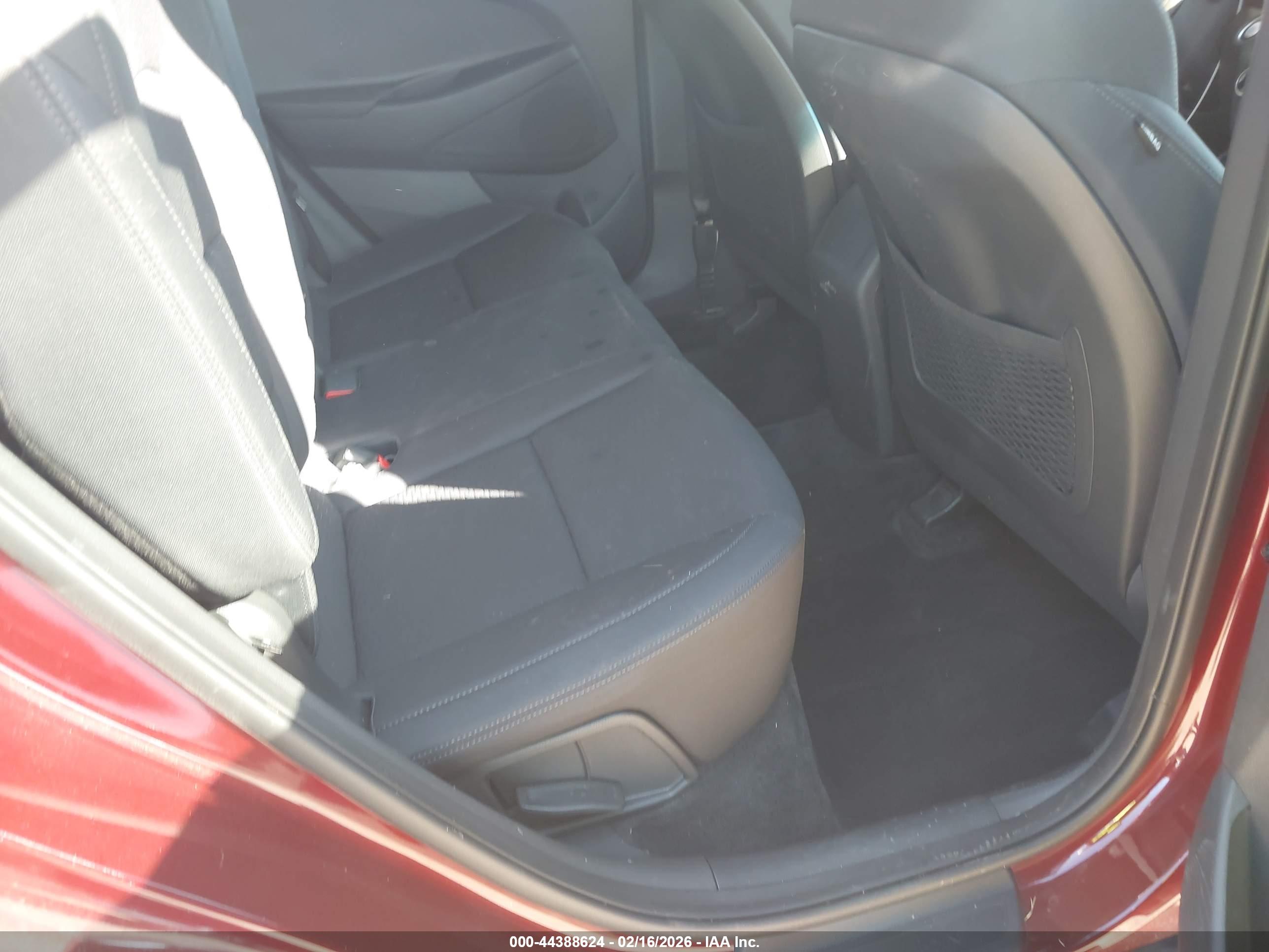 HYUNDAI TUCSON image 8