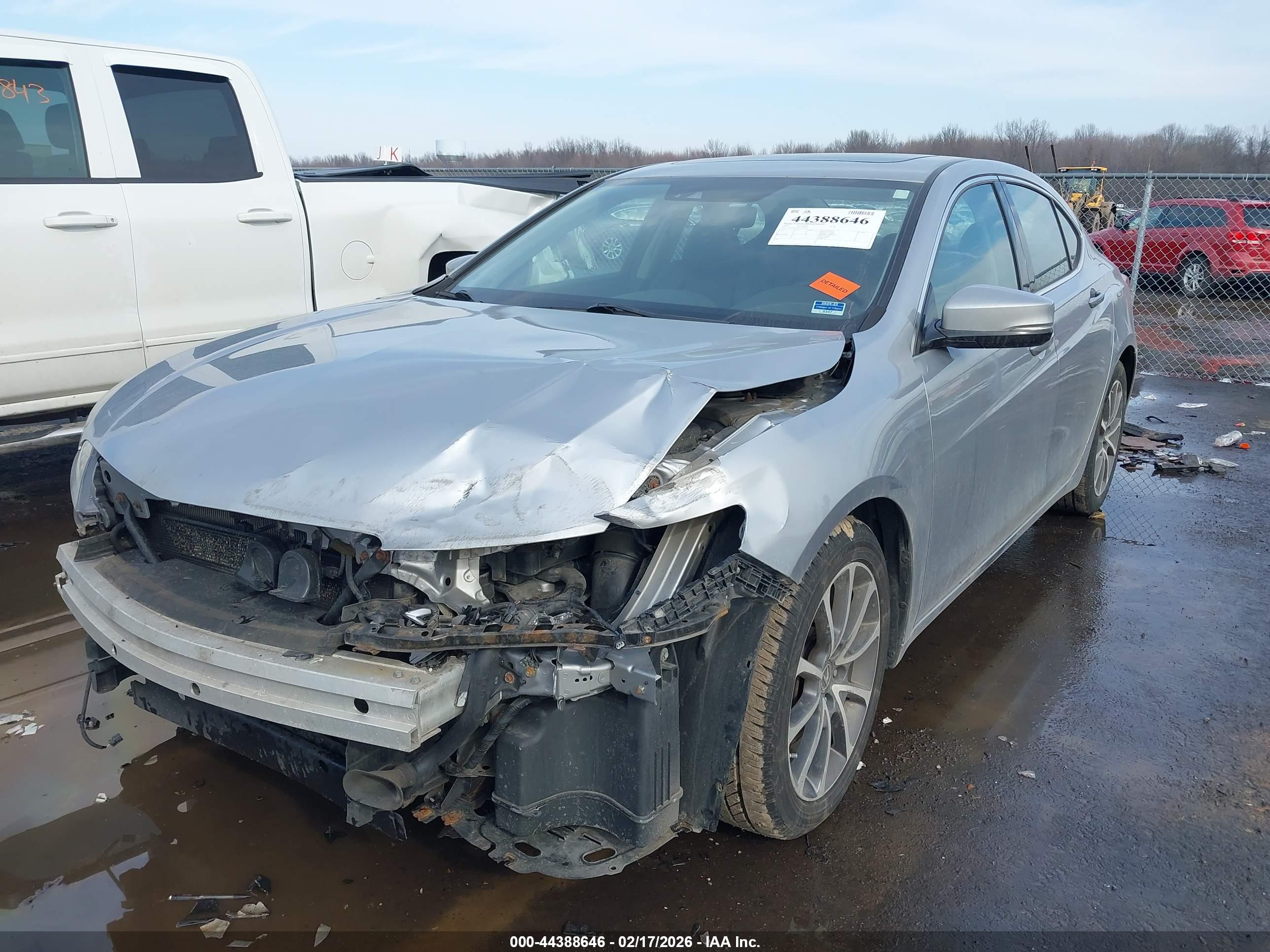 ACURA TLX image 2