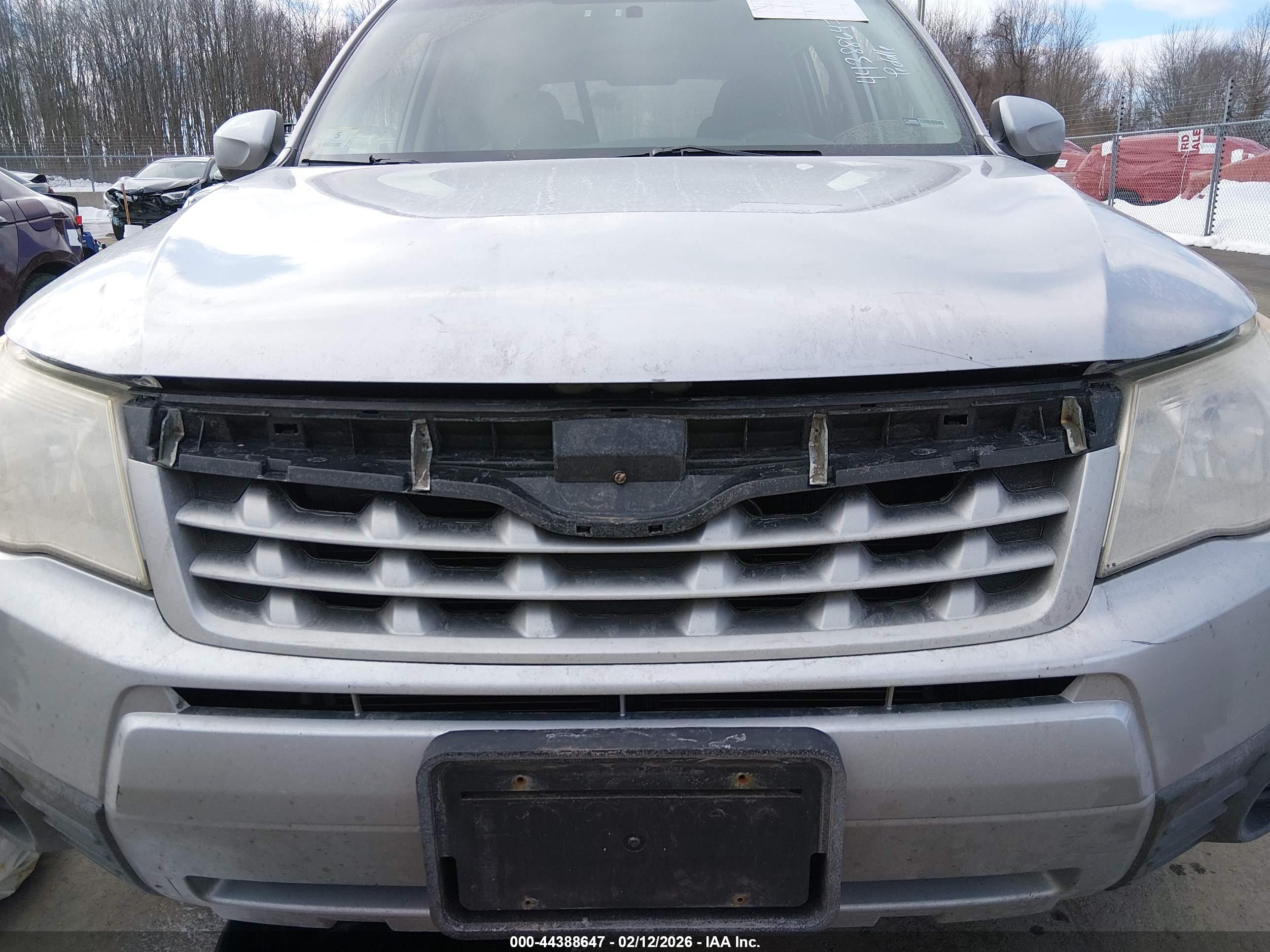SUBARU FORESTER image 6
