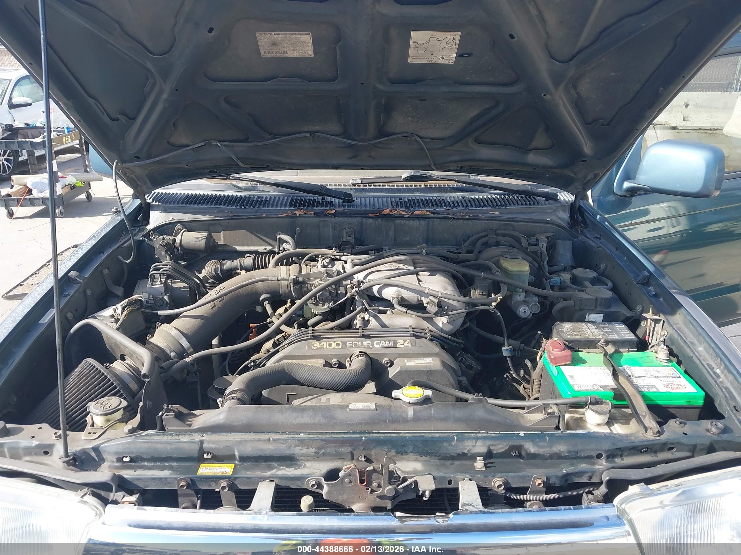 TOYOTA 4RUNNER image 10