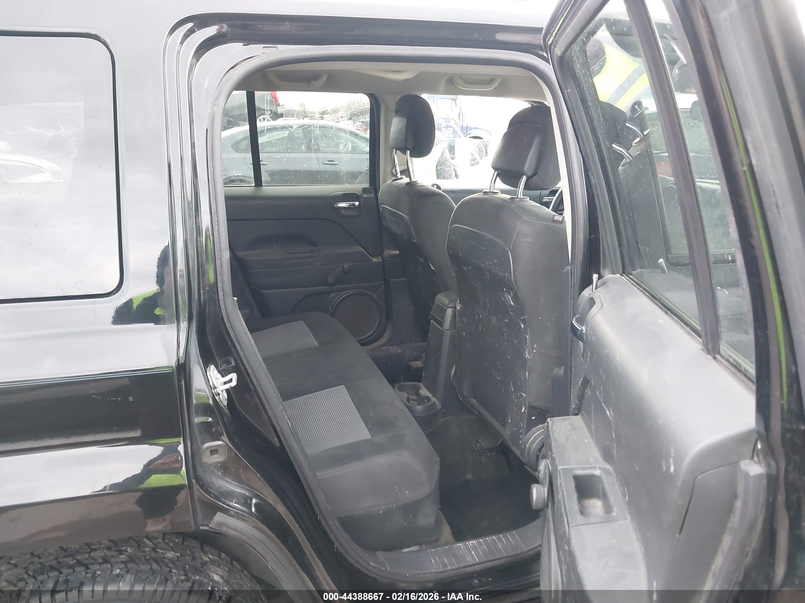 JEEP PATRIOT image 8