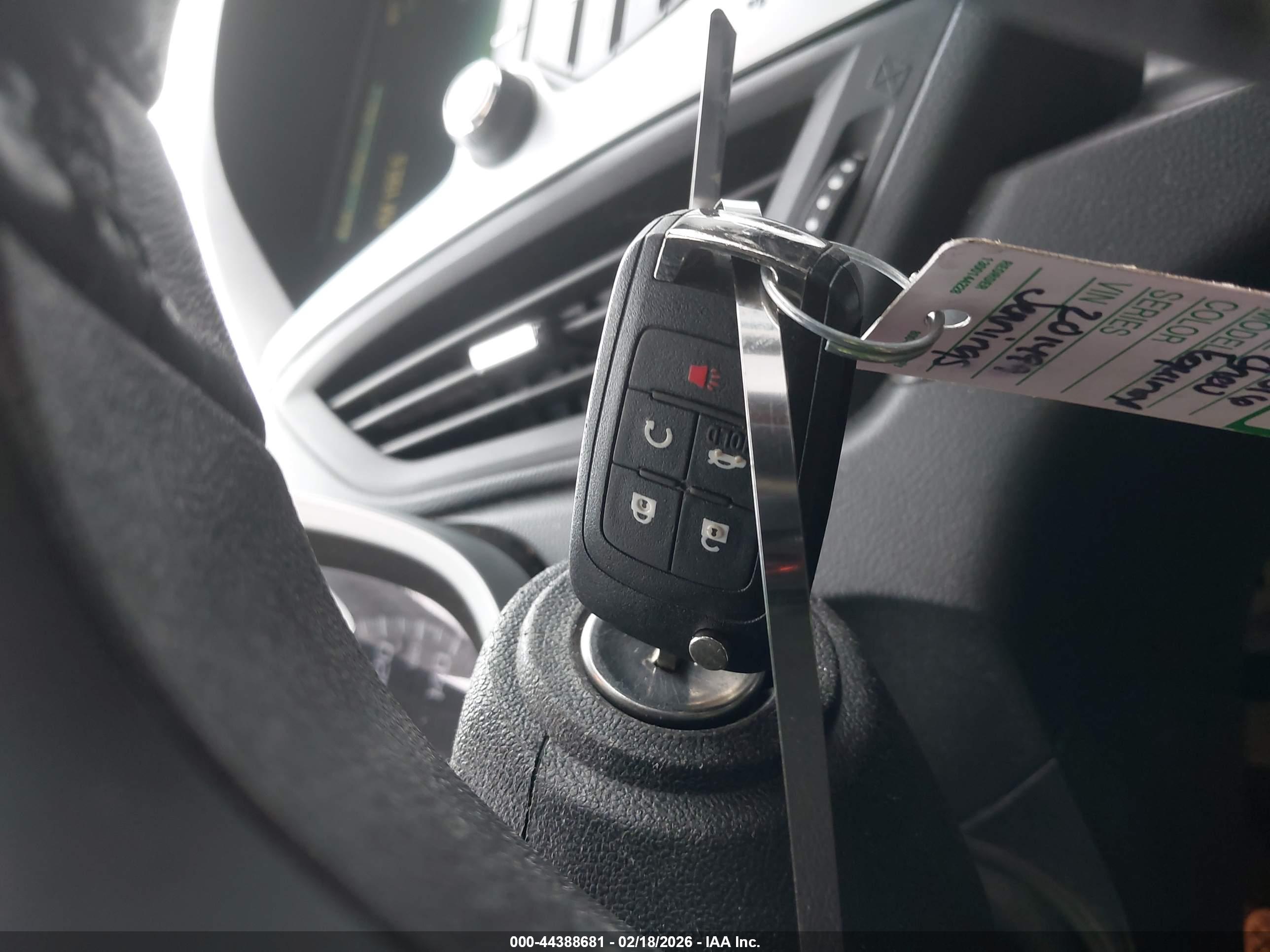 CHEVROLET EQUINOX image 11