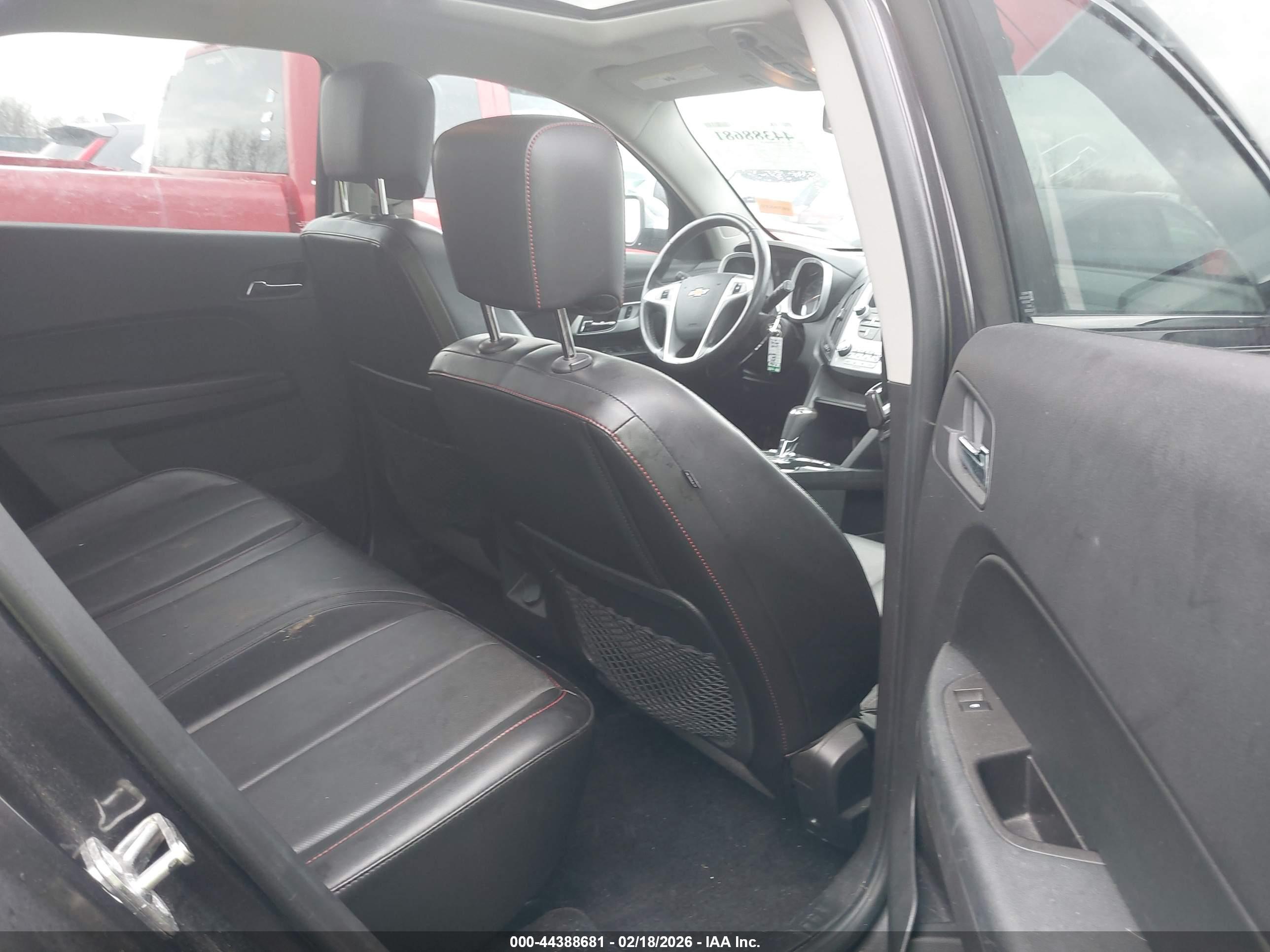 CHEVROLET EQUINOX image 8