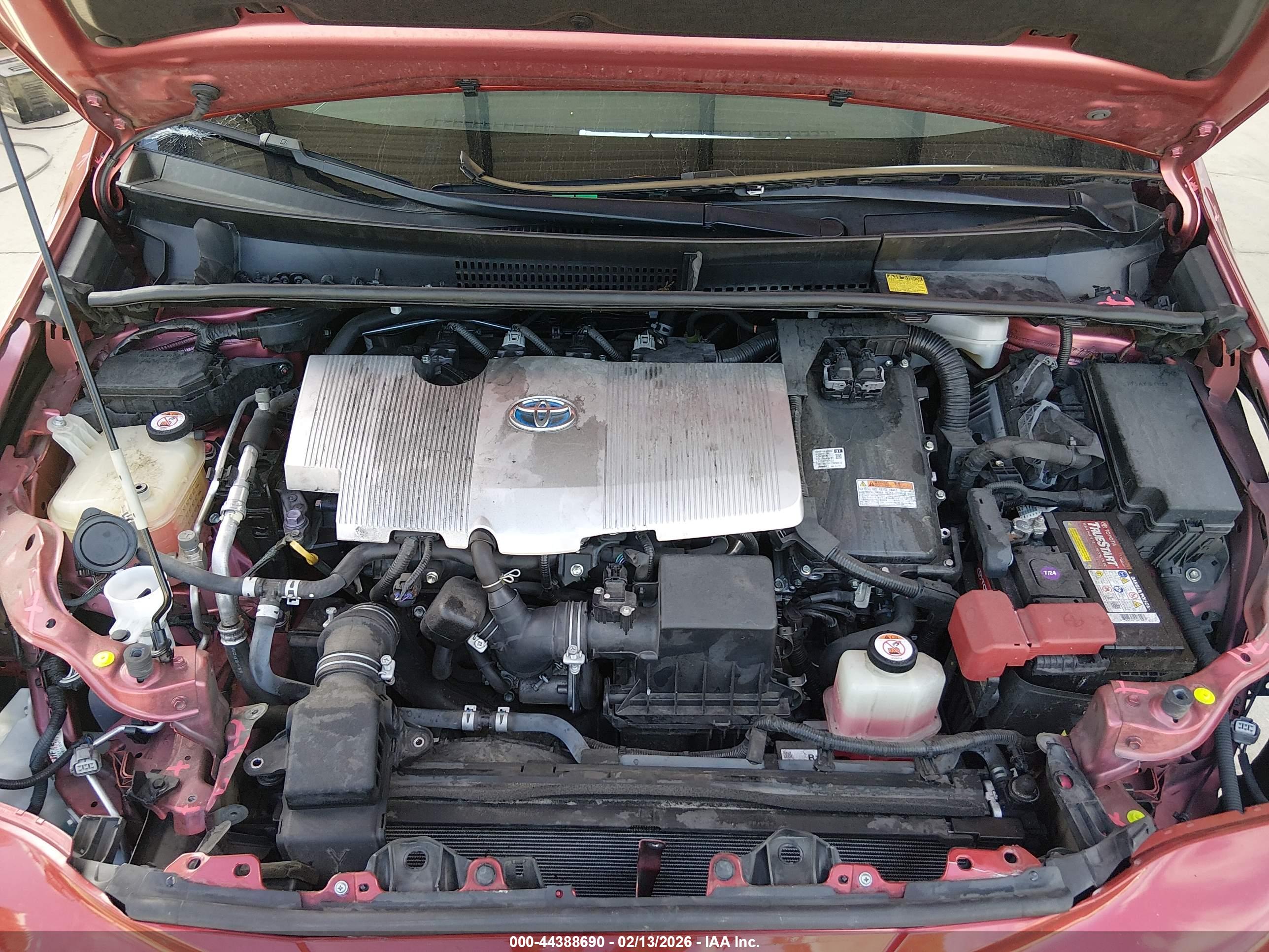 TOYOTA PRIUS image 10