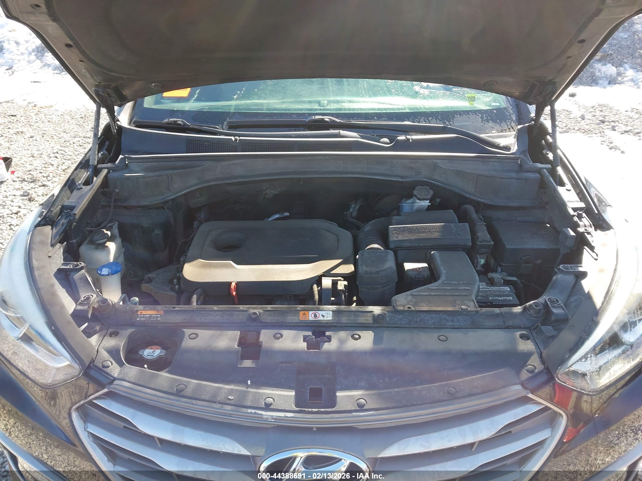 HYUNDAI SANTA image 10