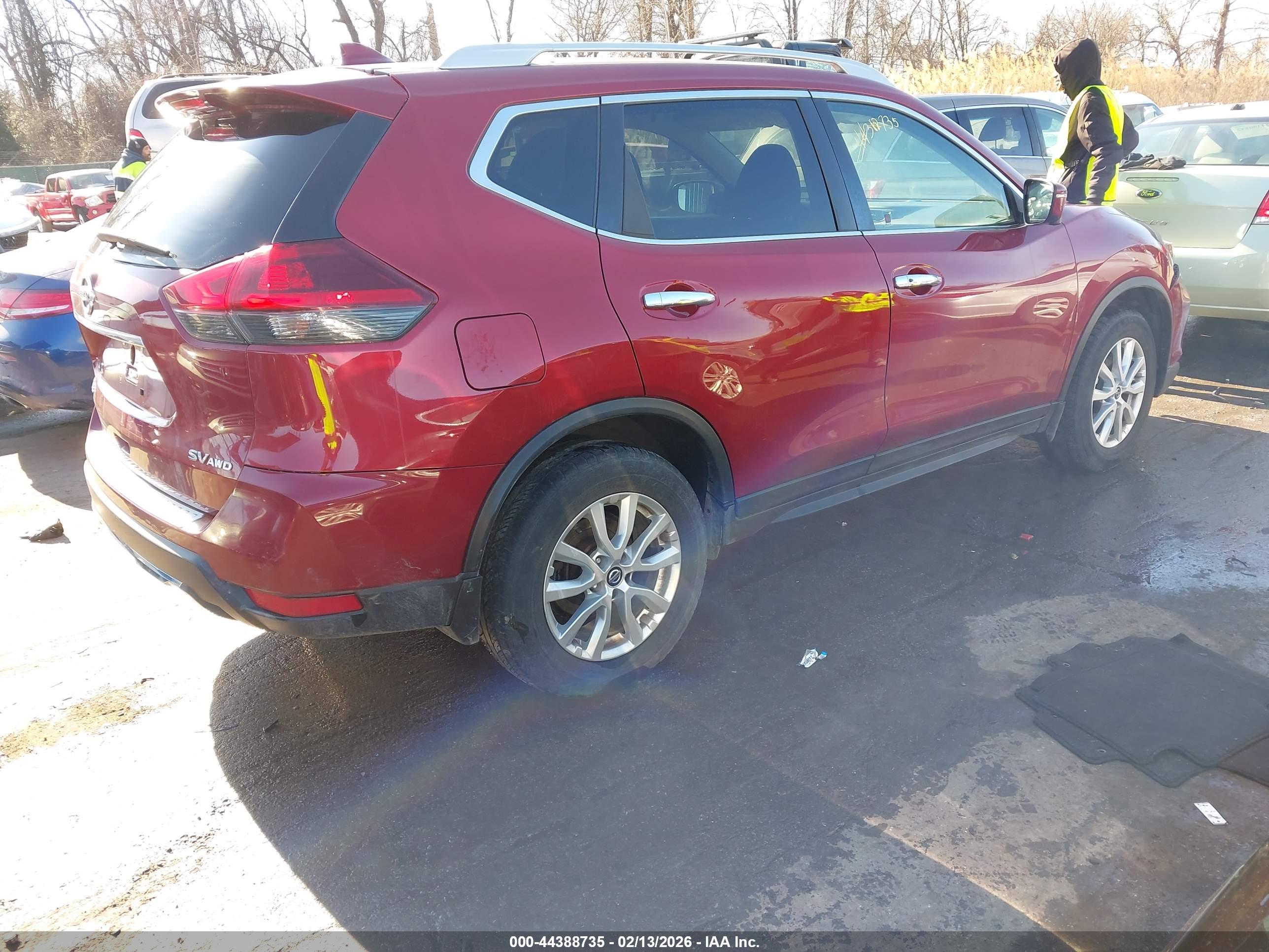 NISSAN ROGUE image 4