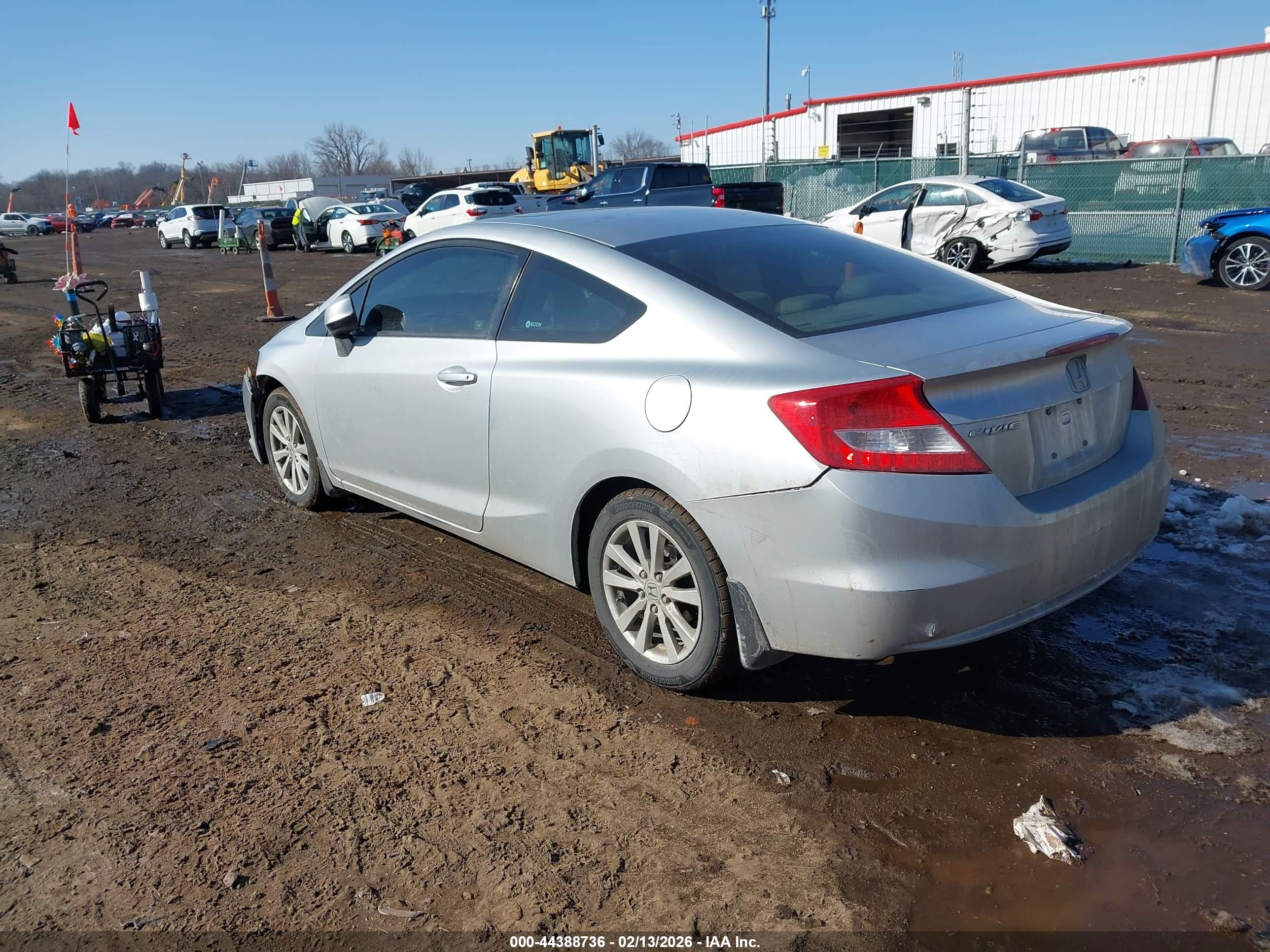 HONDA CIVIC image 3