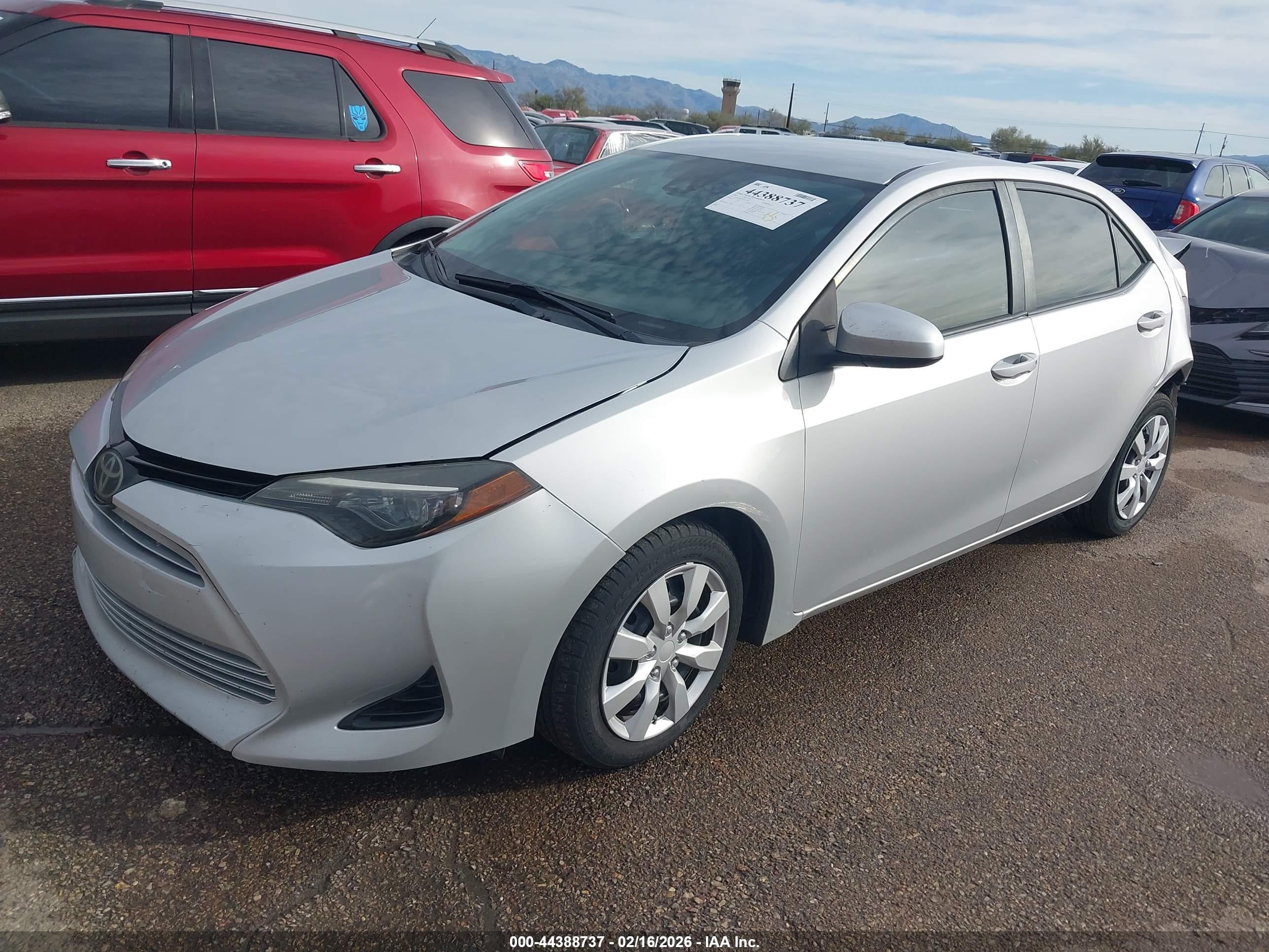 TOYOTA COROLLA image 2
