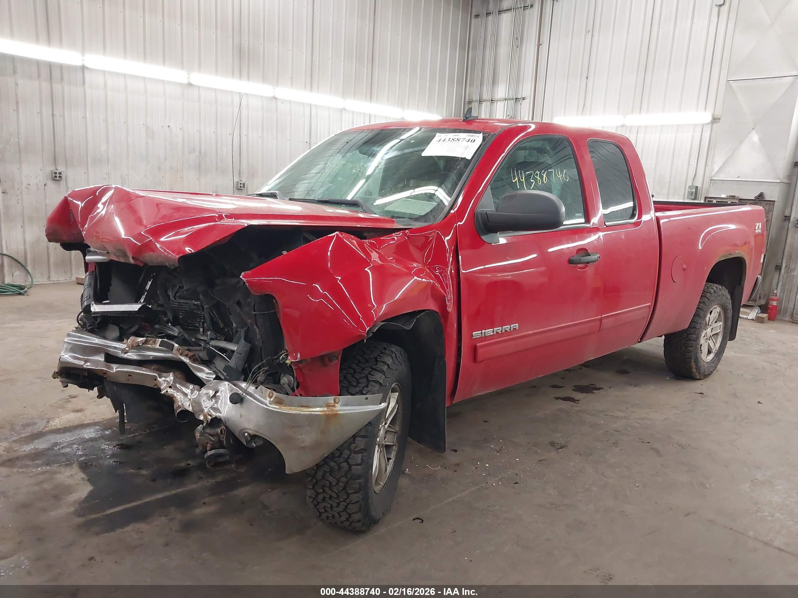 GMC SIERRA image 2
