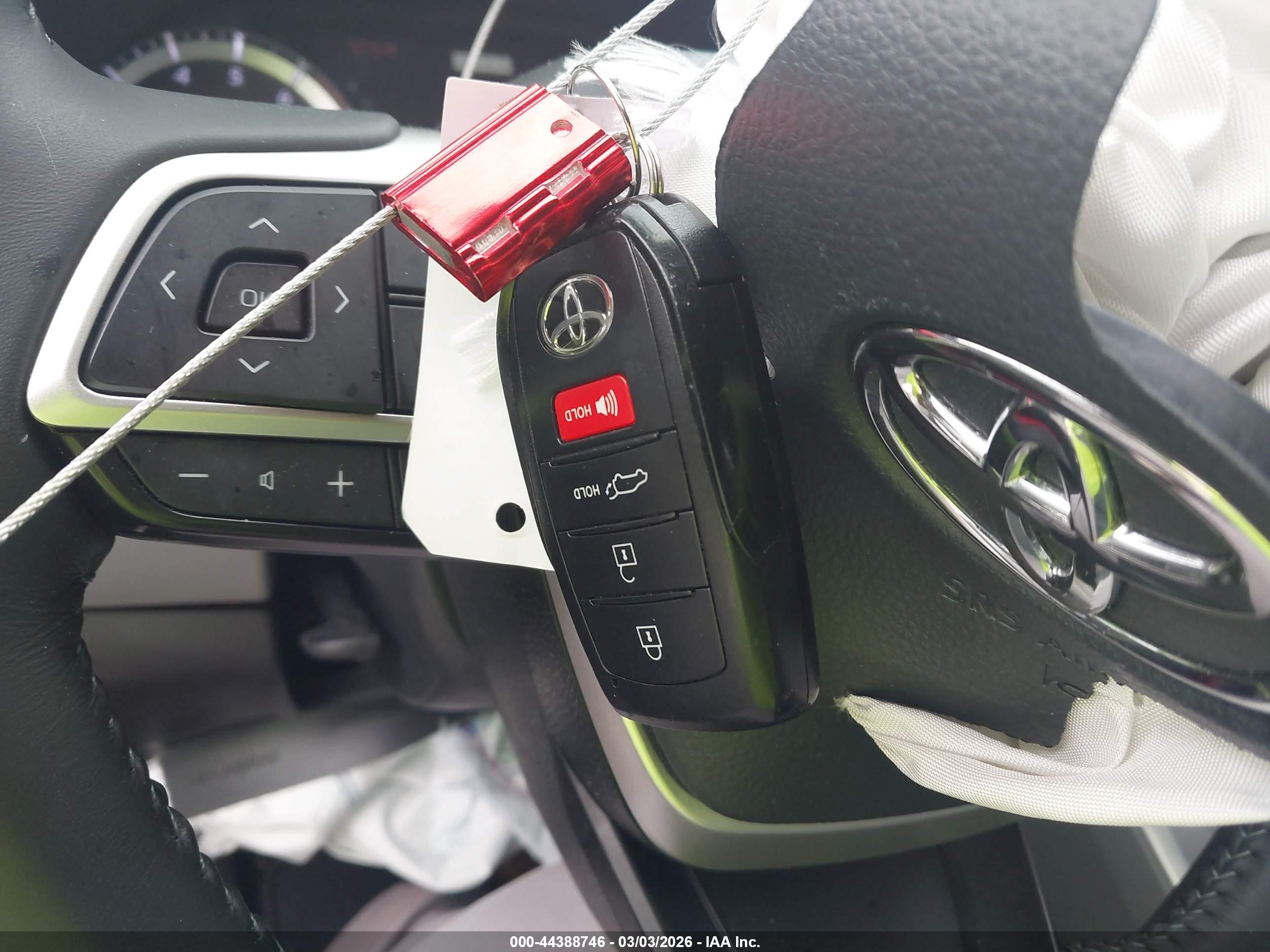 TOYOTA HIGHLANDER image 11