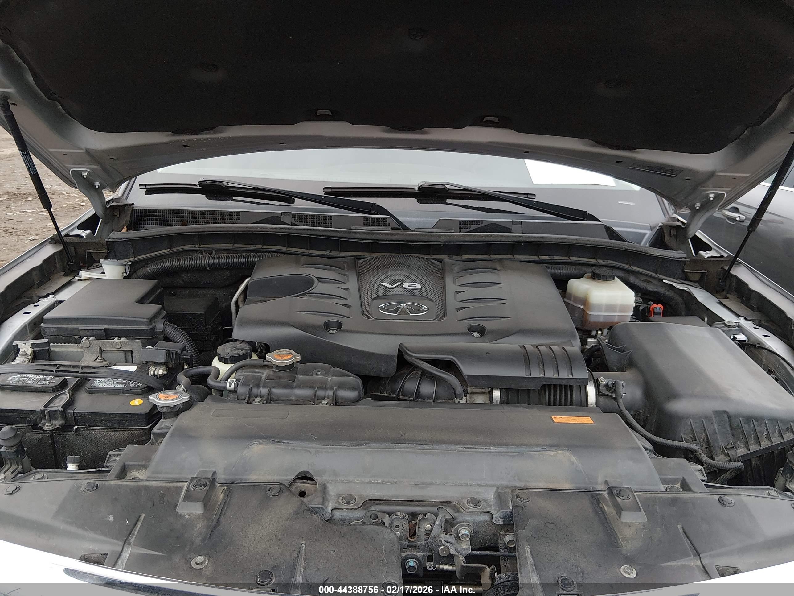 INFINITI QX80 image 10