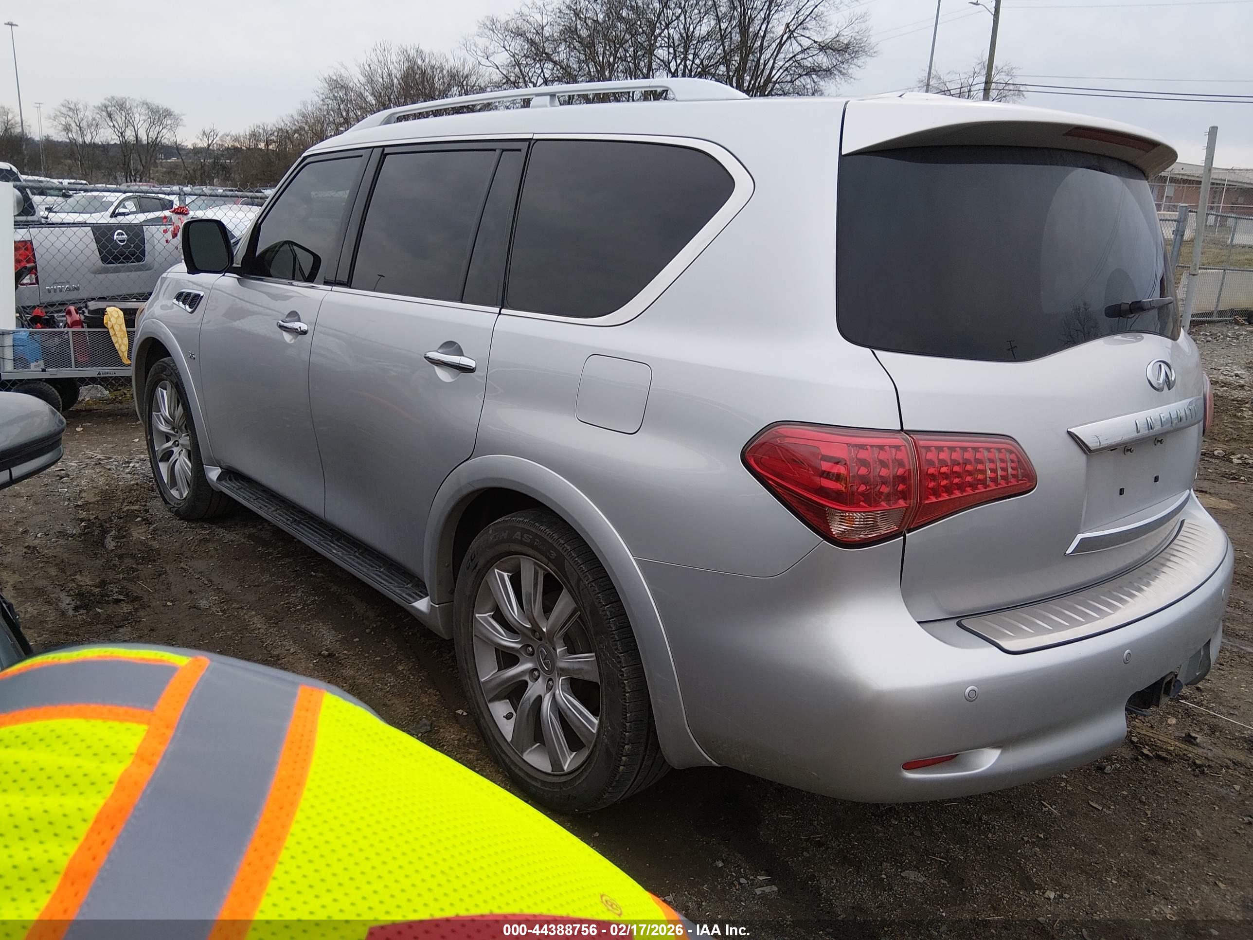 INFINITI QX80 image 3