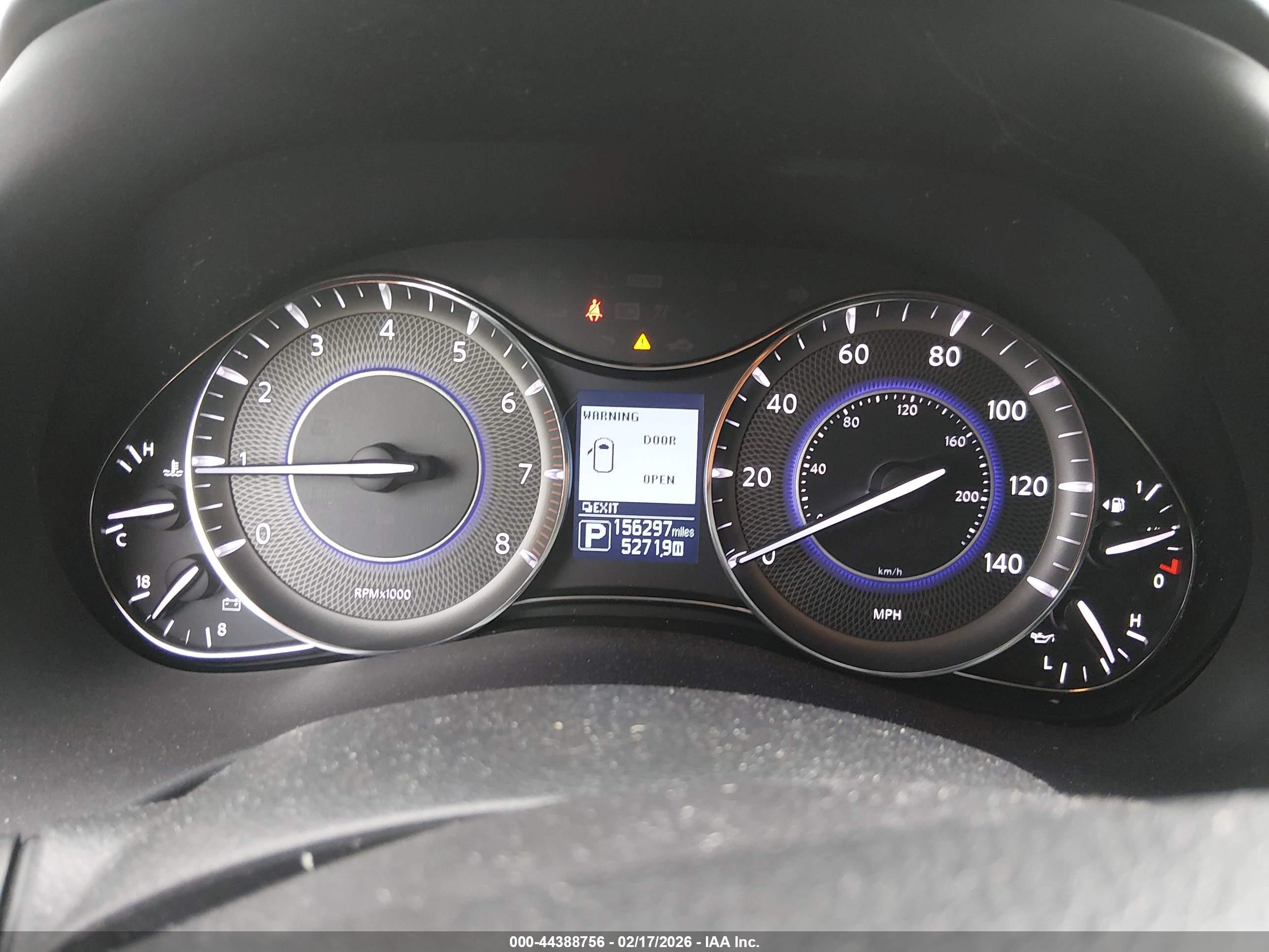 INFINITI QX80 image 7