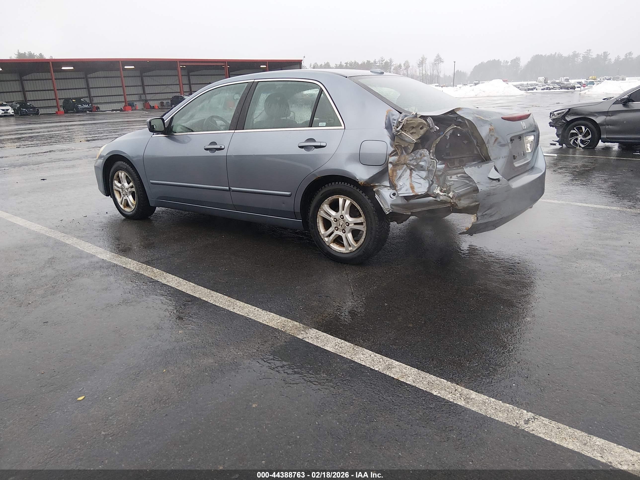 HONDA ACCORD image 3