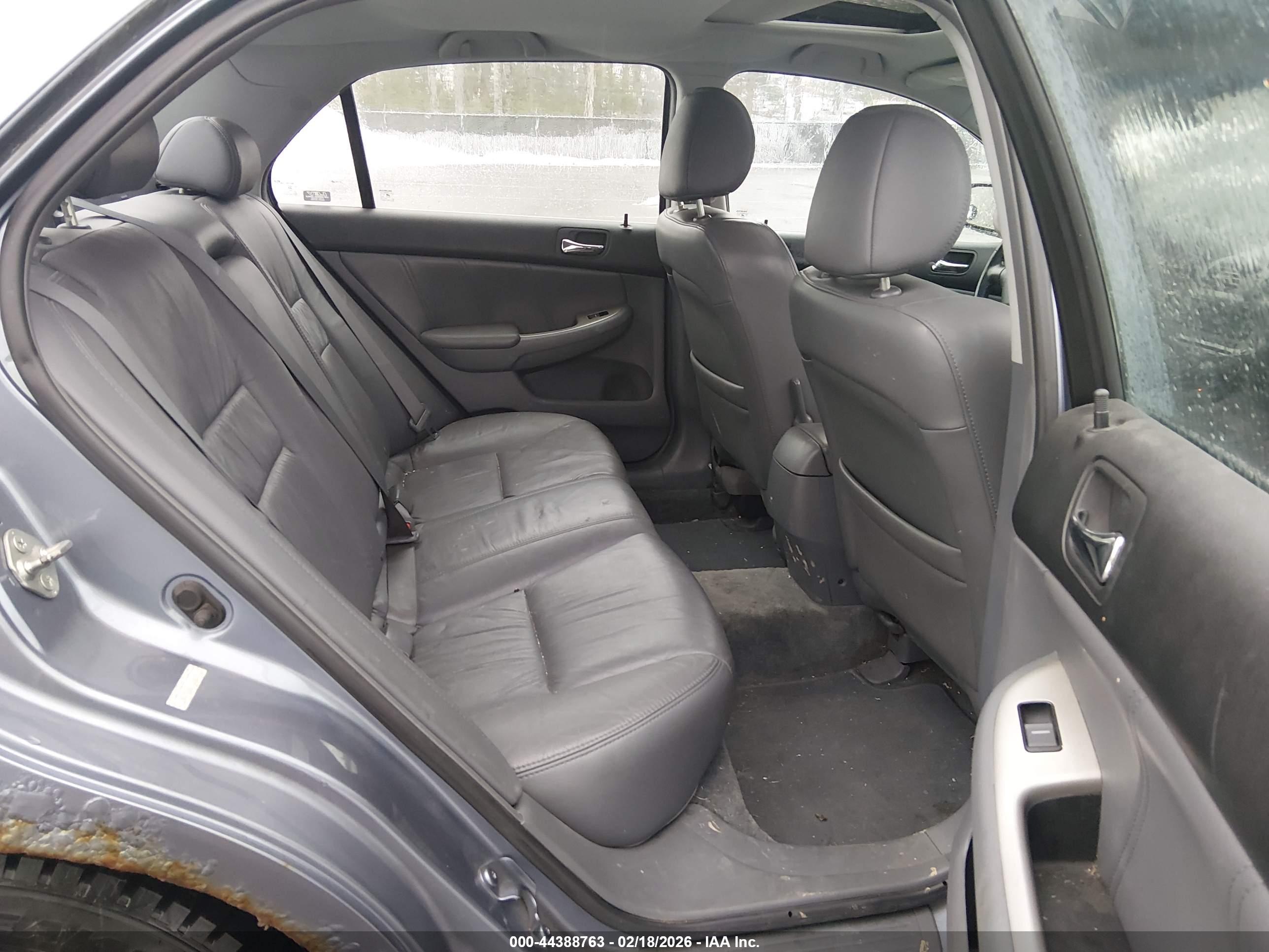 HONDA ACCORD image 8