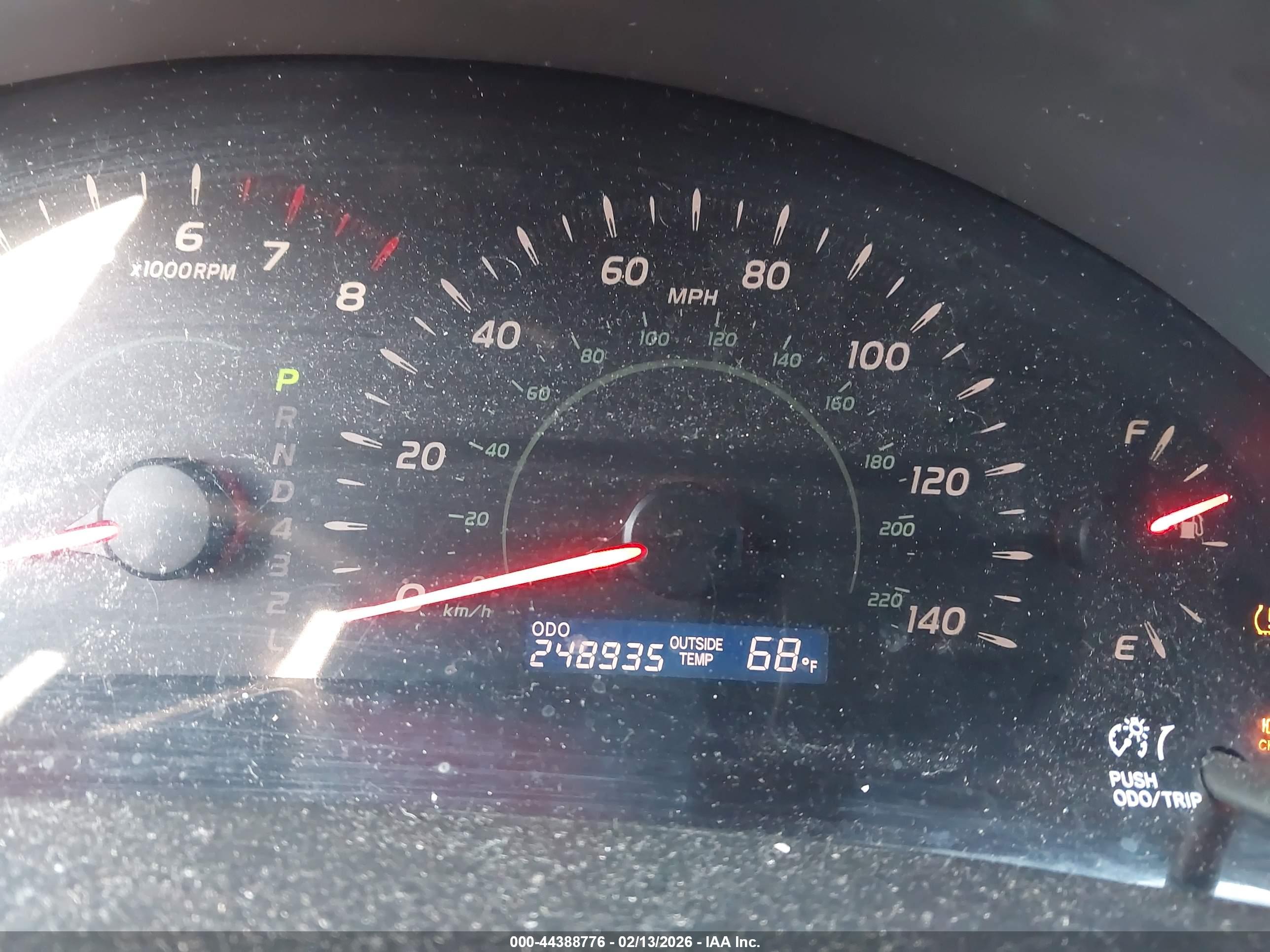 TOYOTA CAMRY image 7