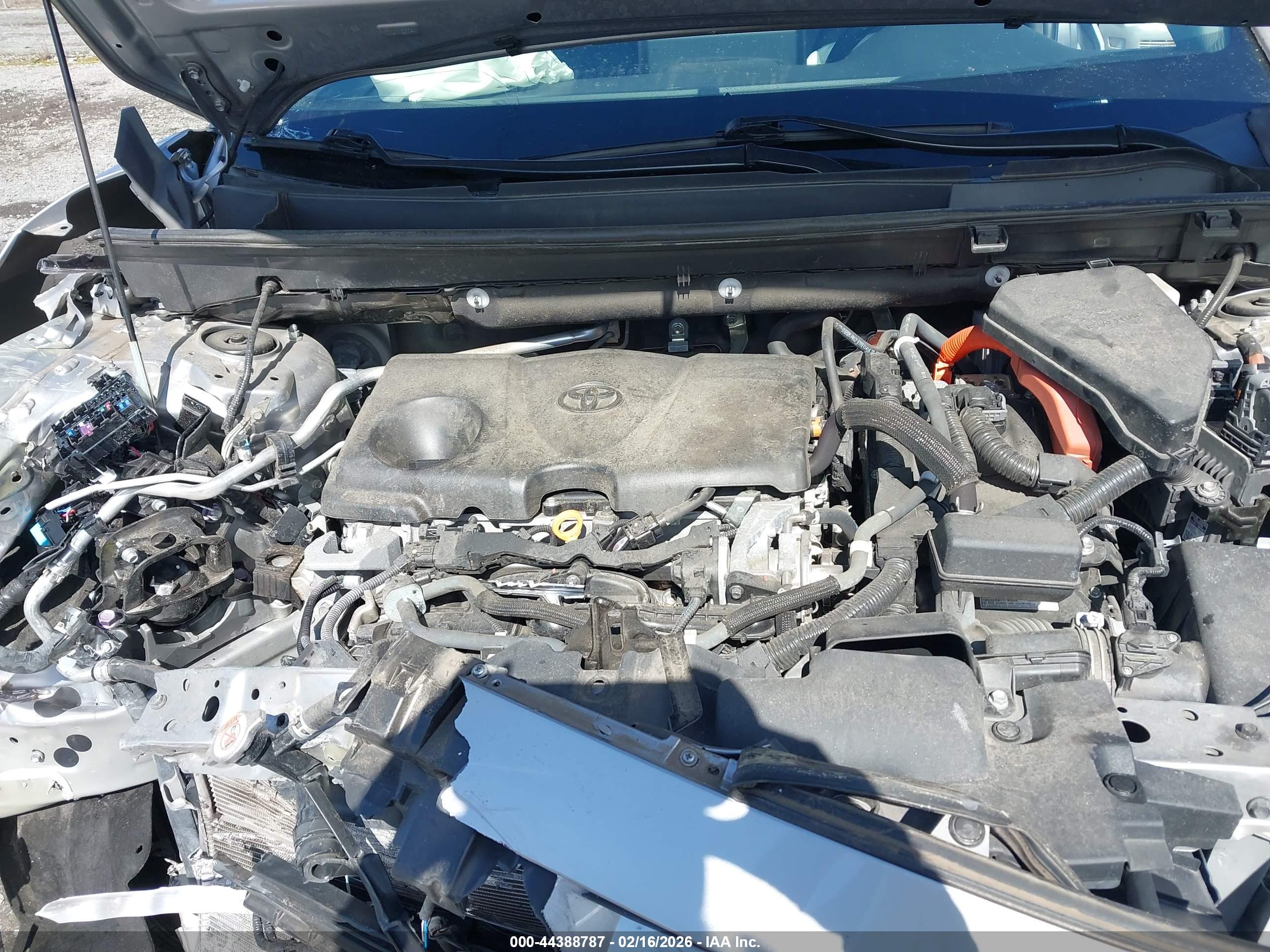 TOYOTA RAV4 image 10