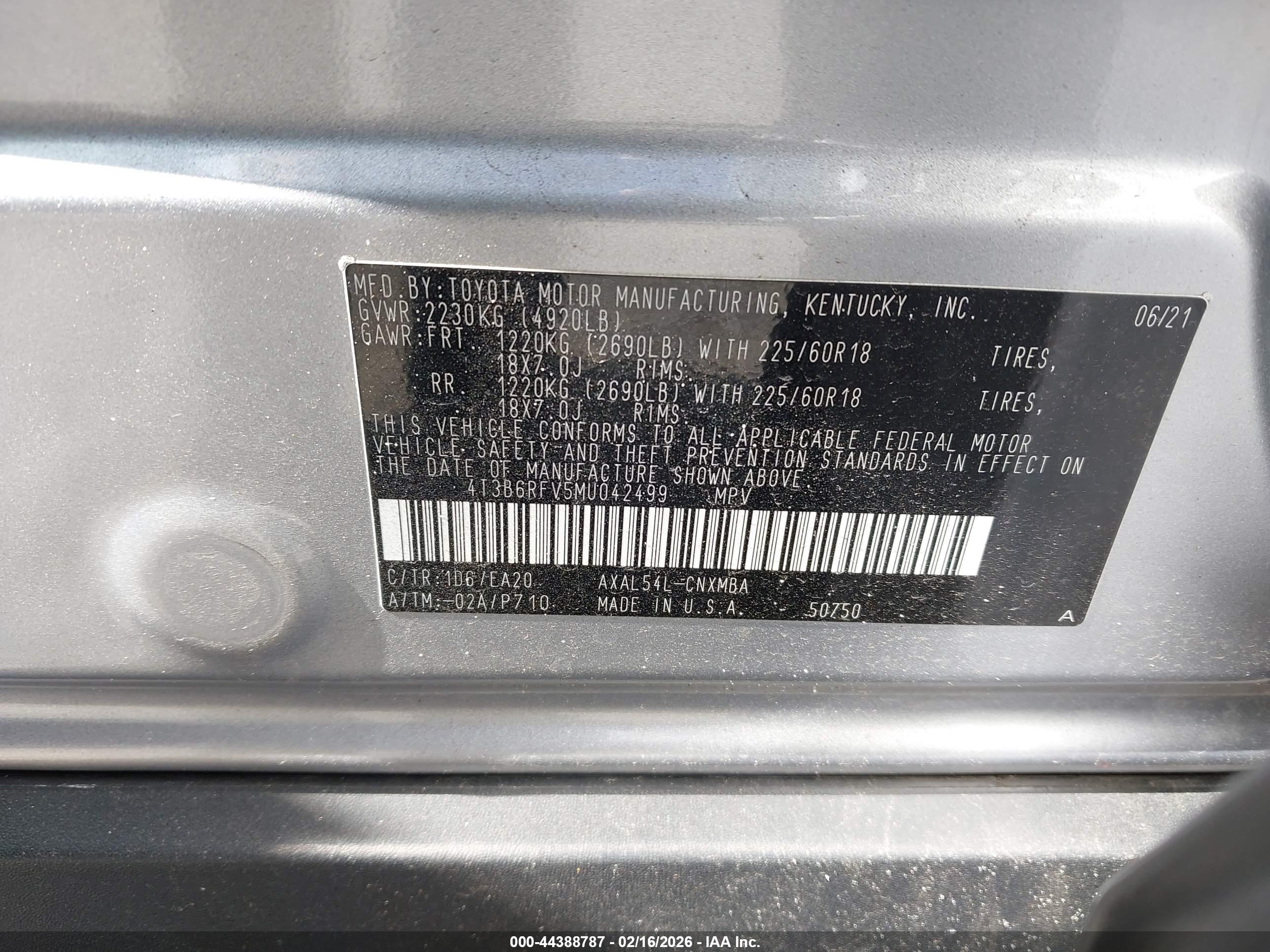 TOYOTA RAV4 image 9