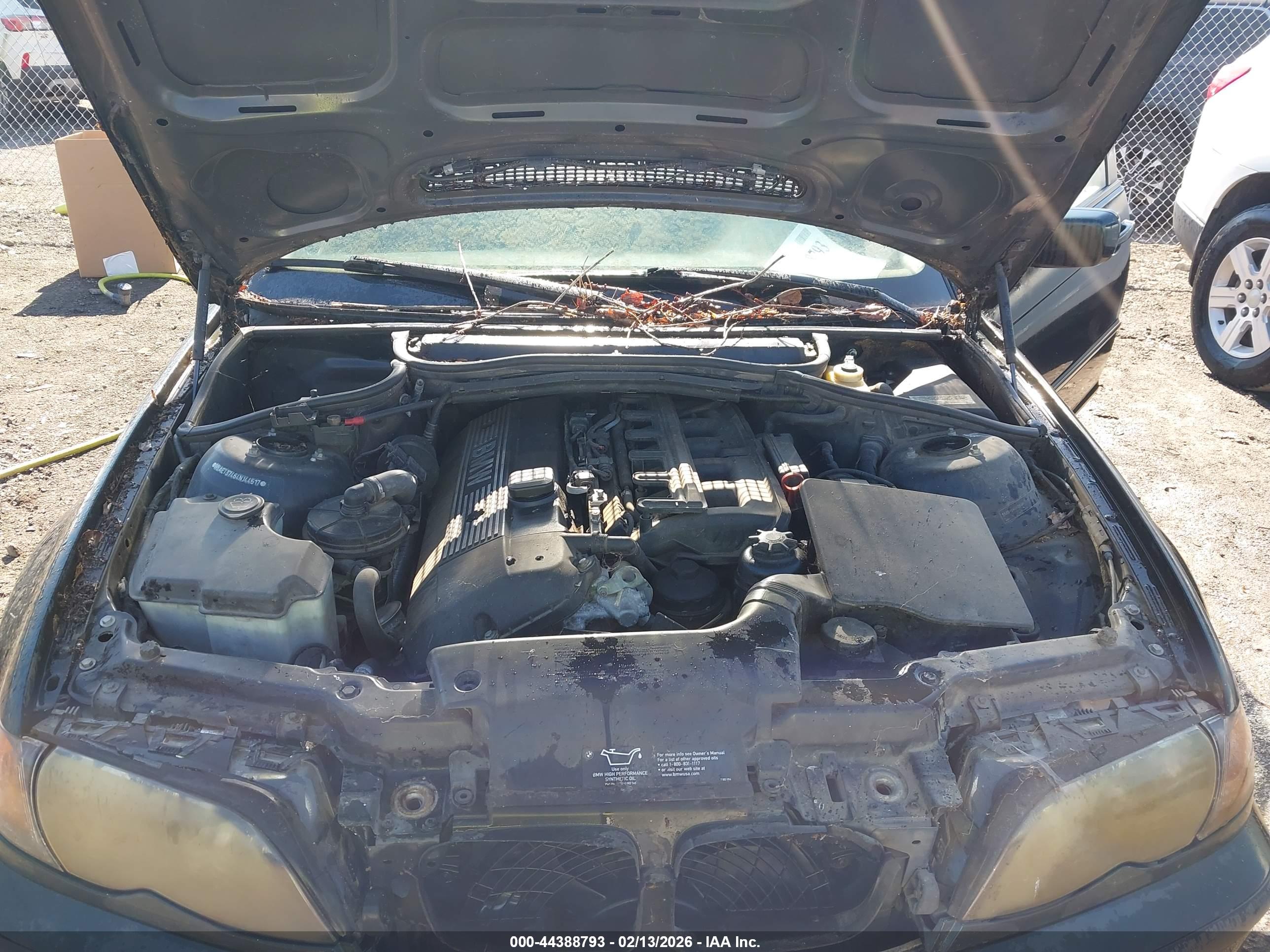 BMW 325I image 10