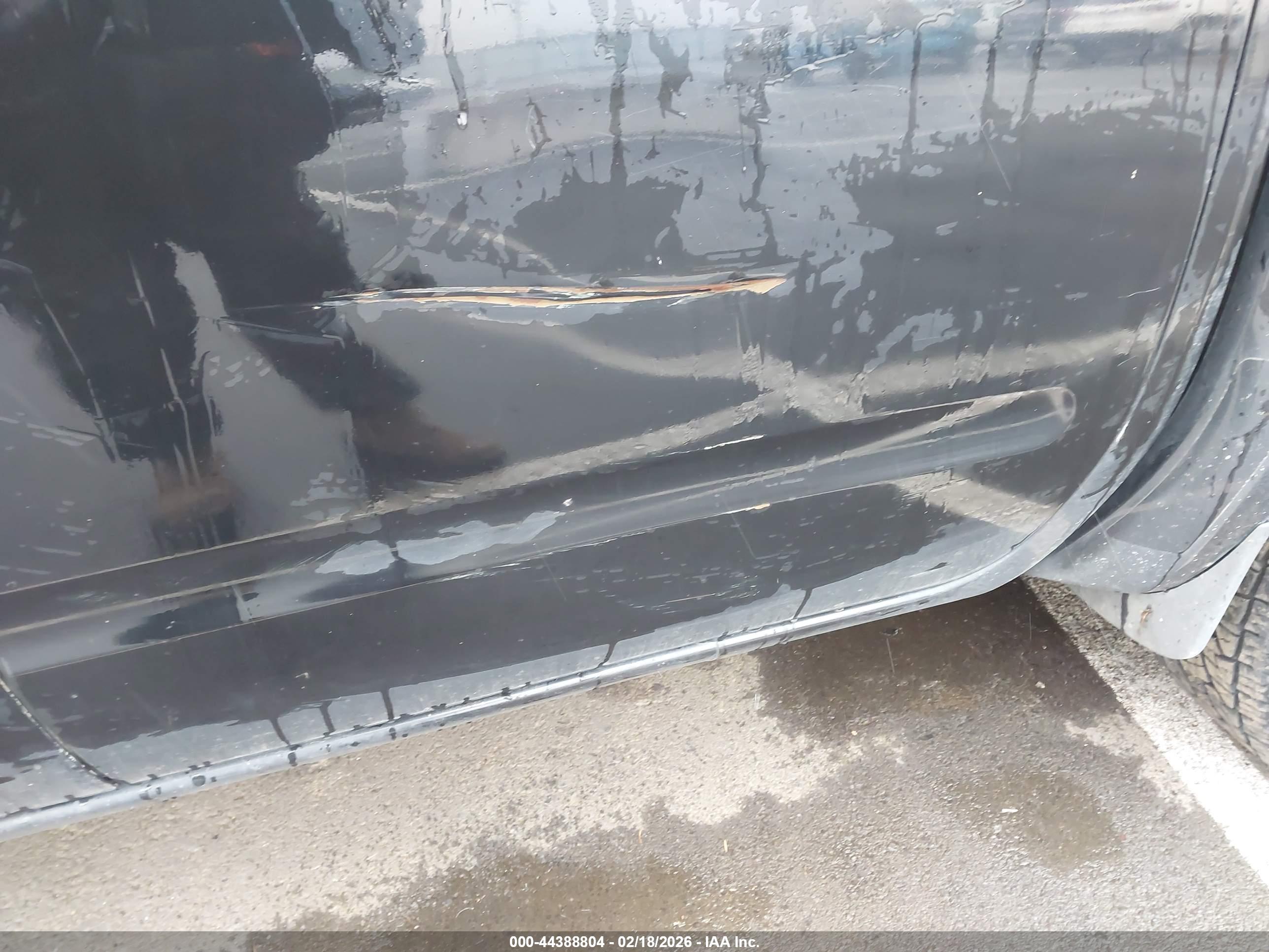 NISSAN FRONTIER image 6