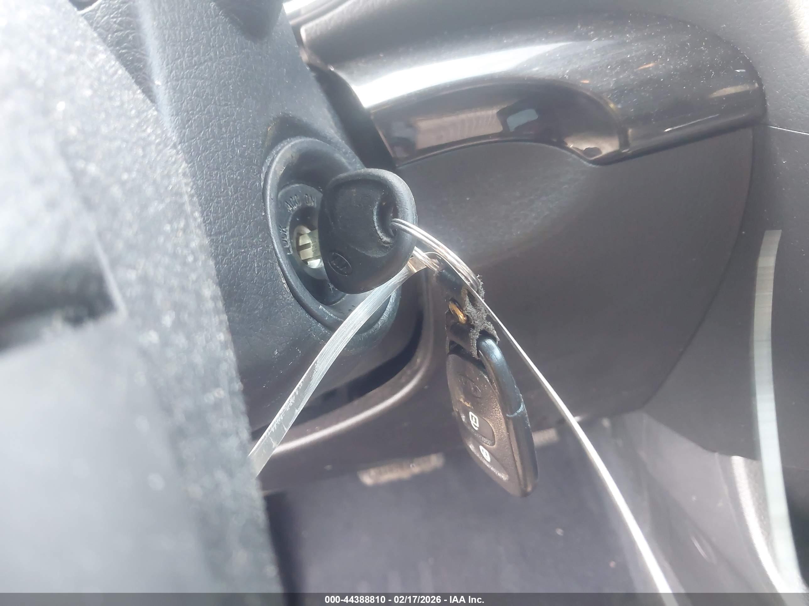 KIA SORENTO image 11