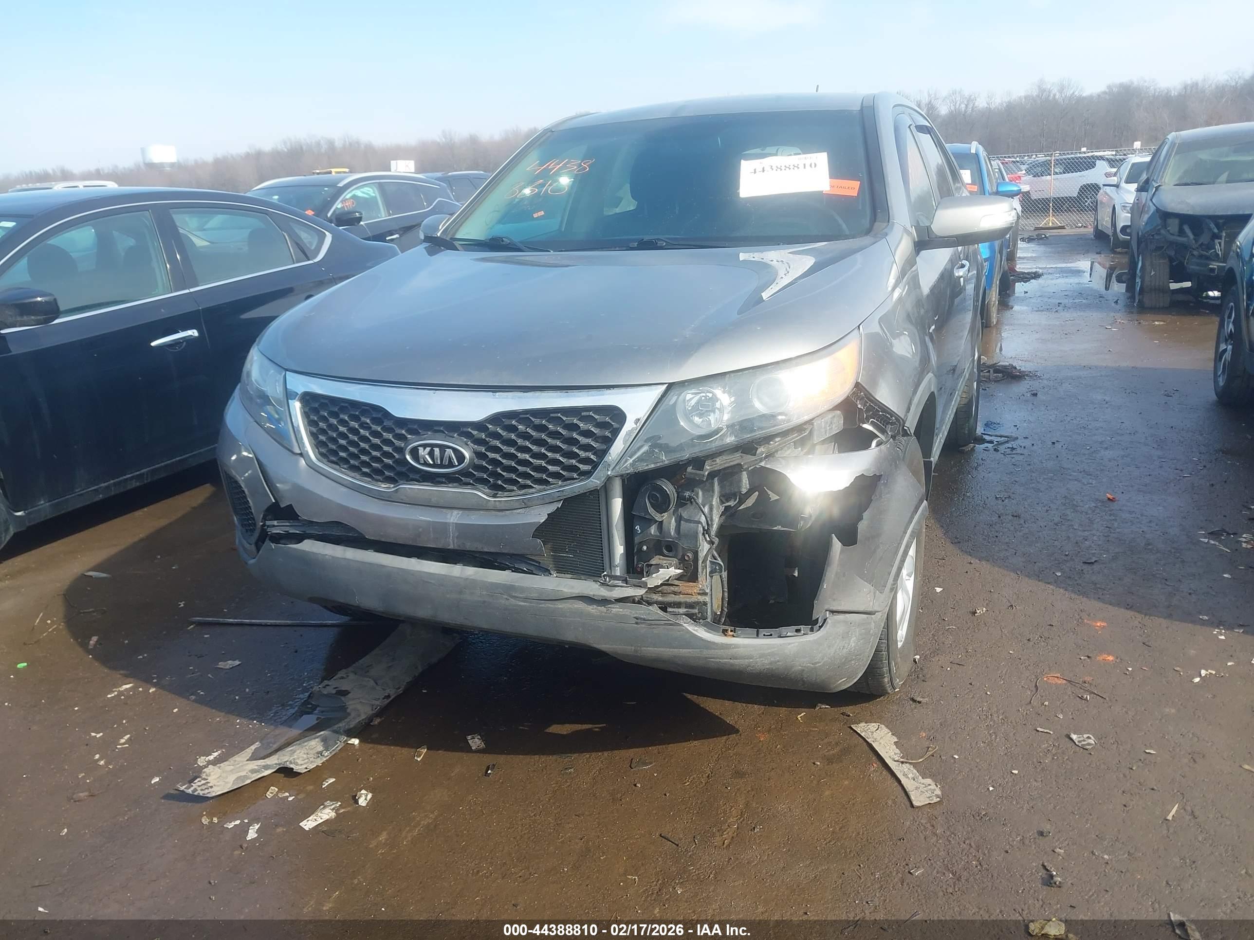 KIA SORENTO image 6