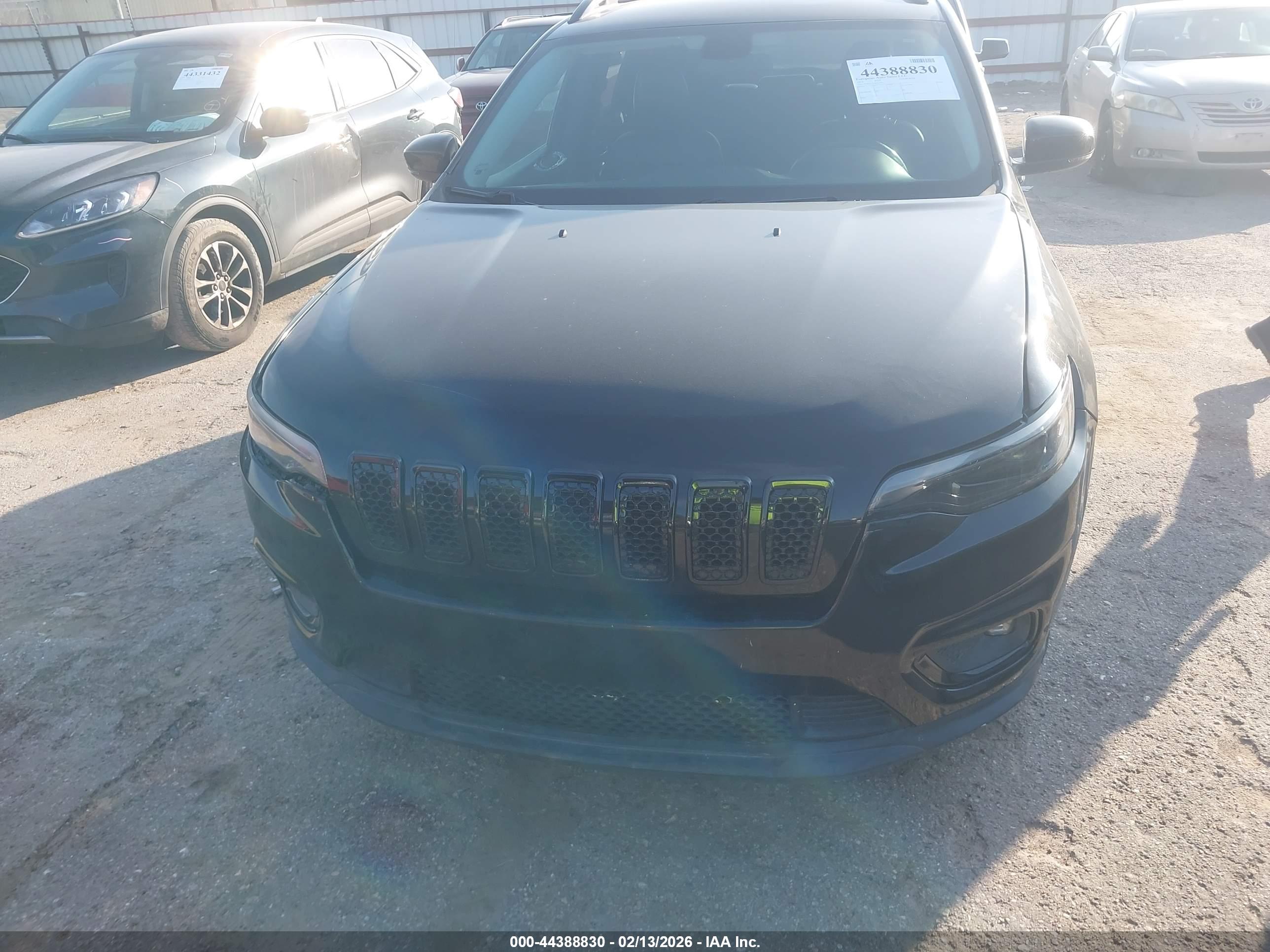 JEEP CHEROKEE image 6