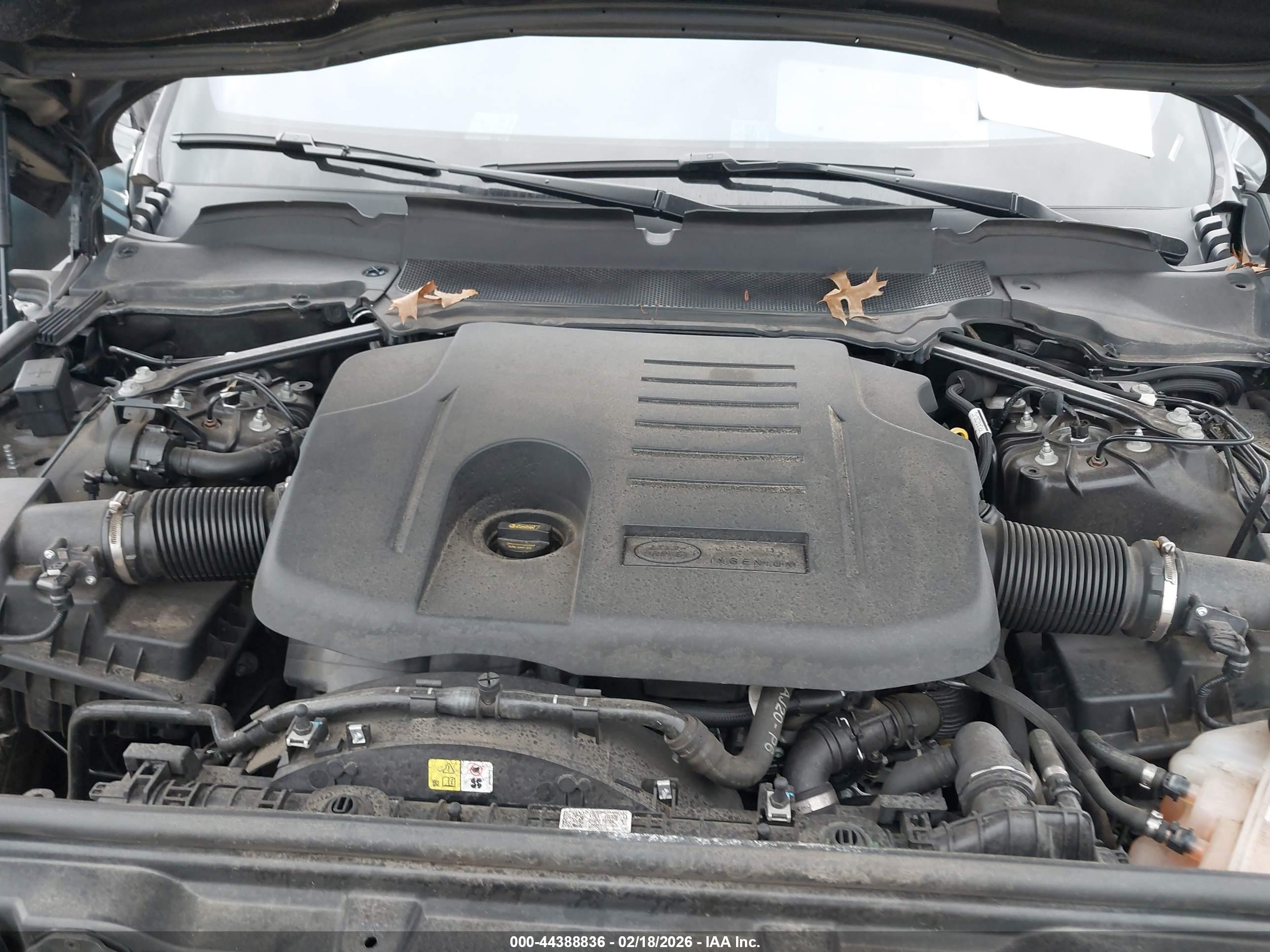 LAND ROVER image 10