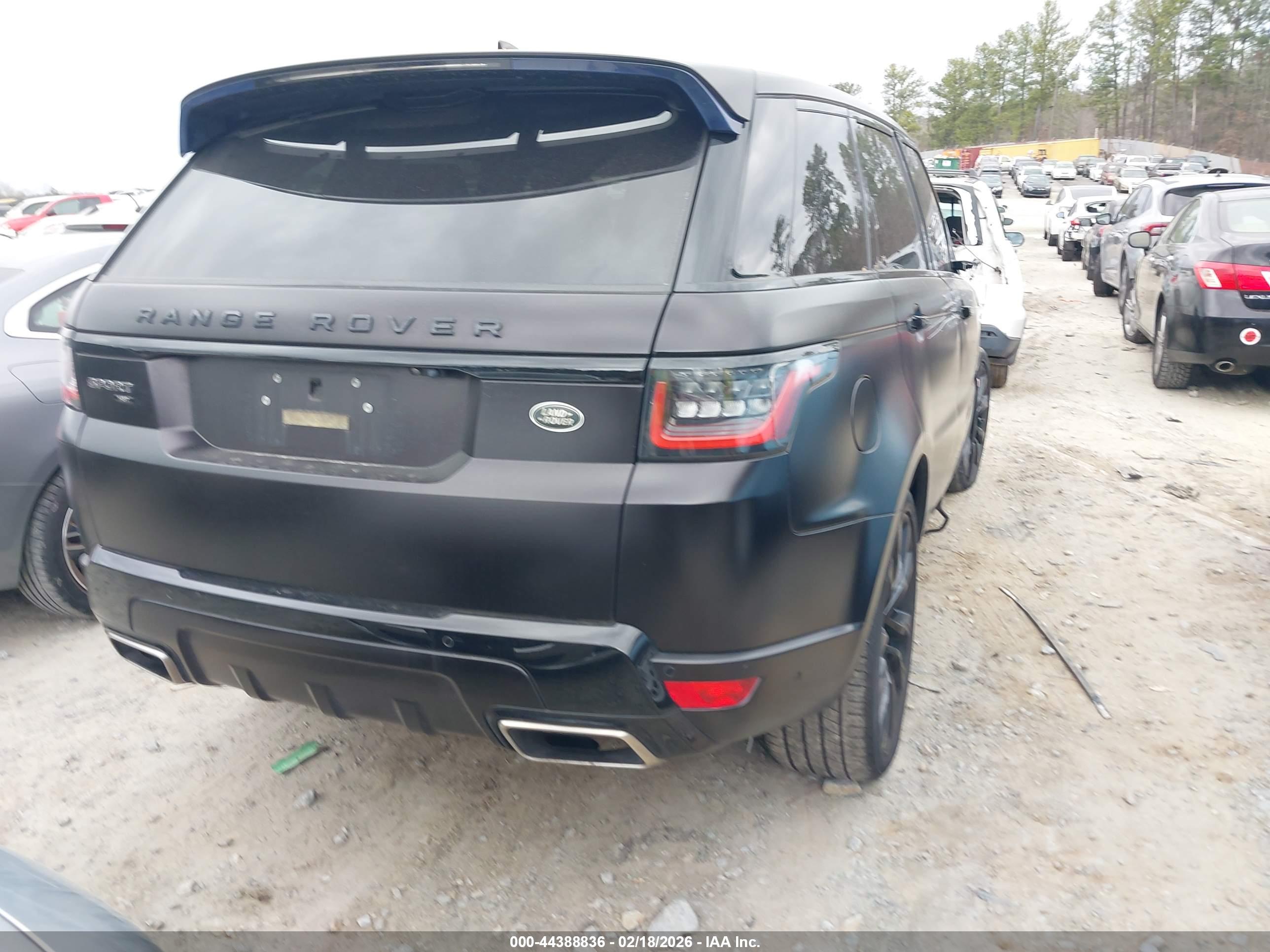 LAND ROVER image 4