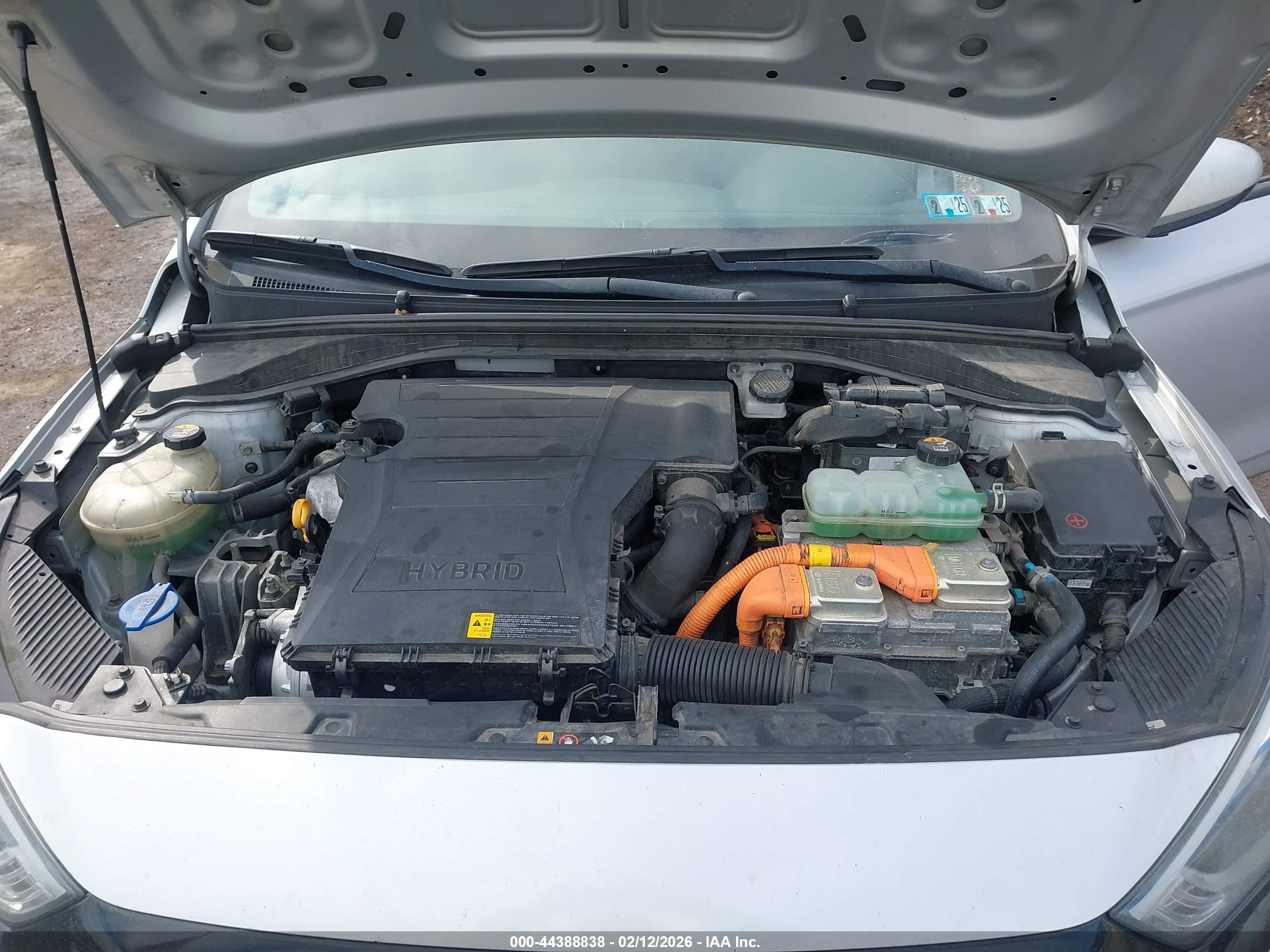 HYUNDAI IONIQ image 10