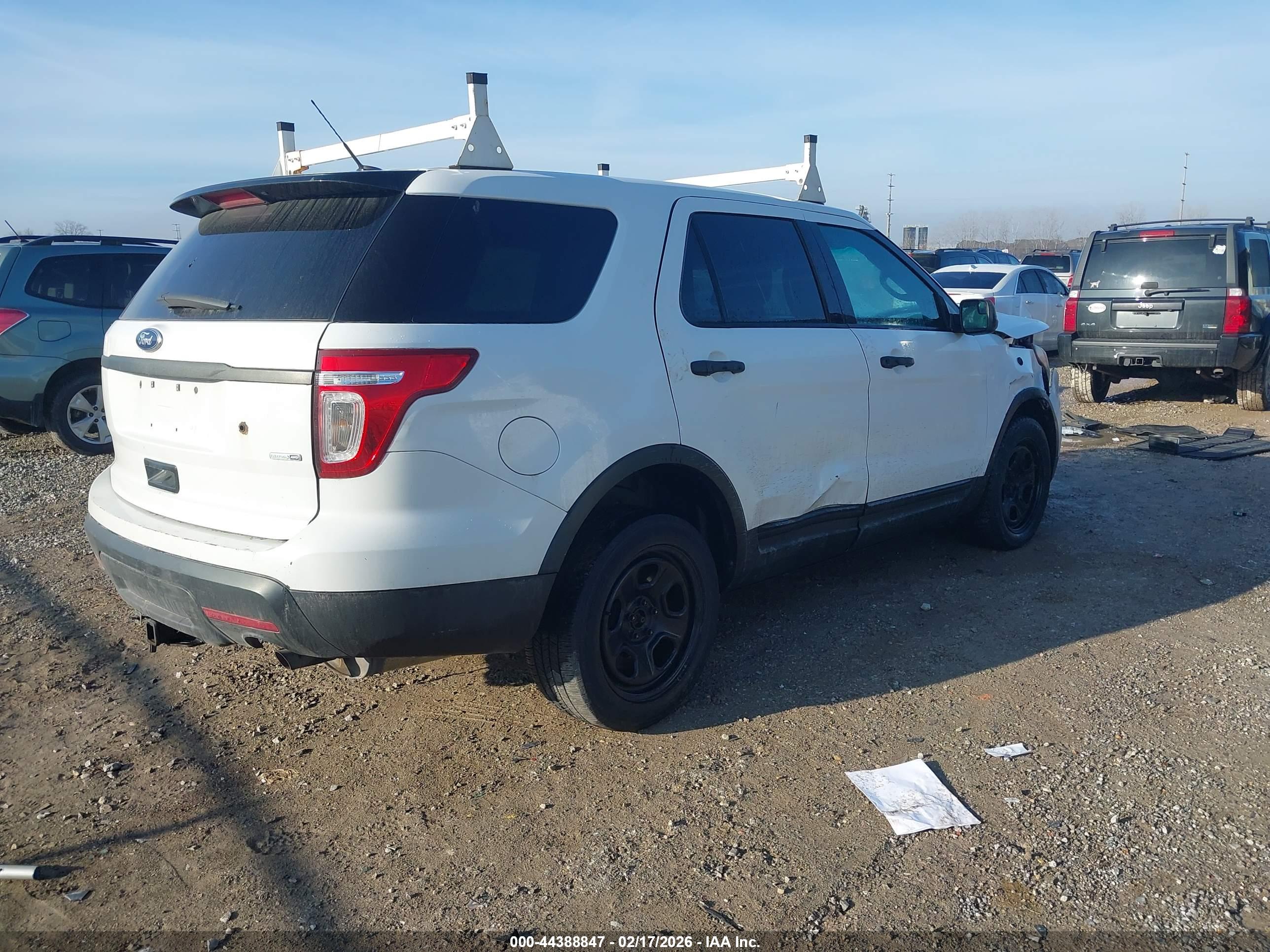 FORD UTILITY image 4