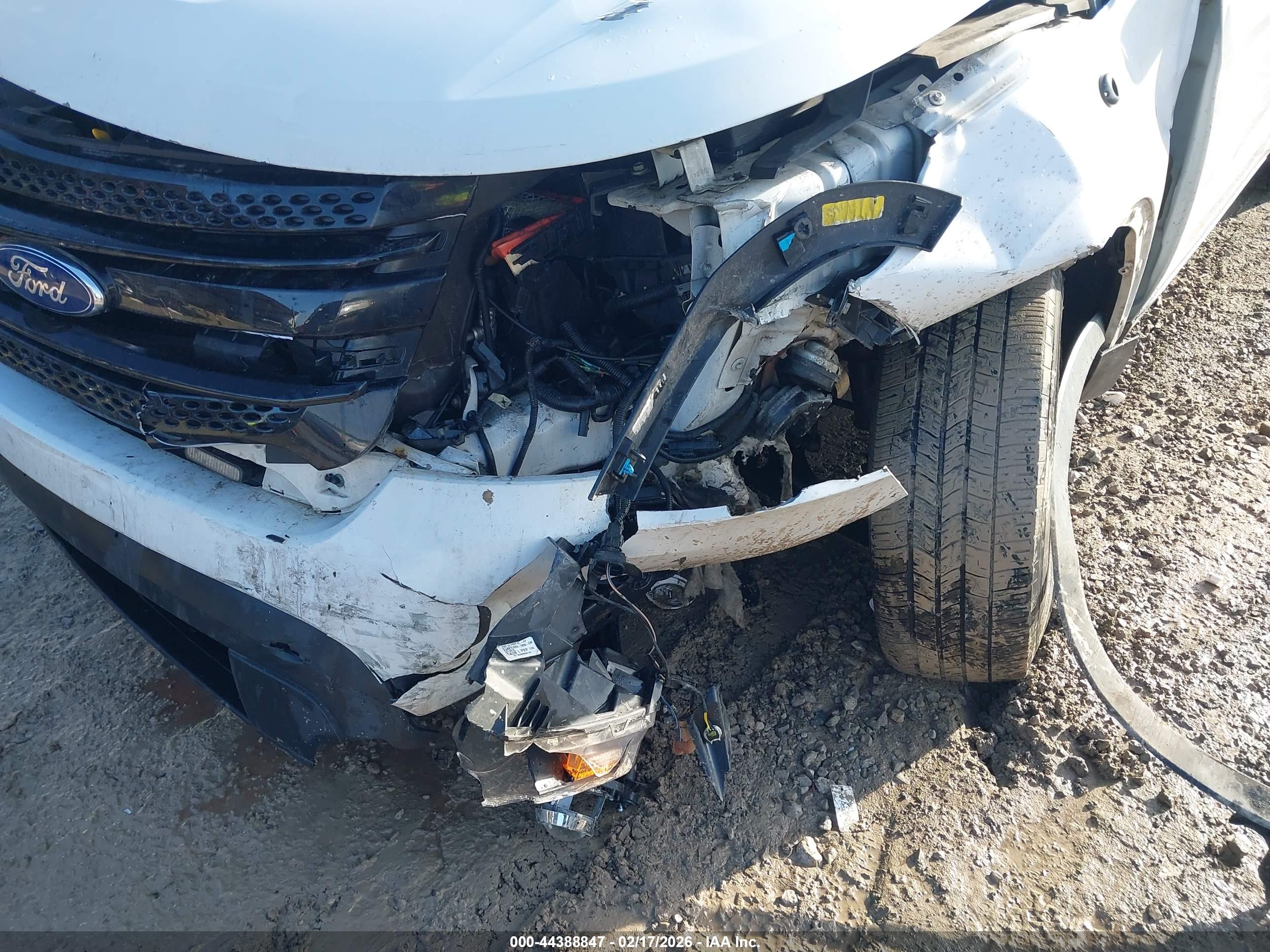 FORD UTILITY image 6