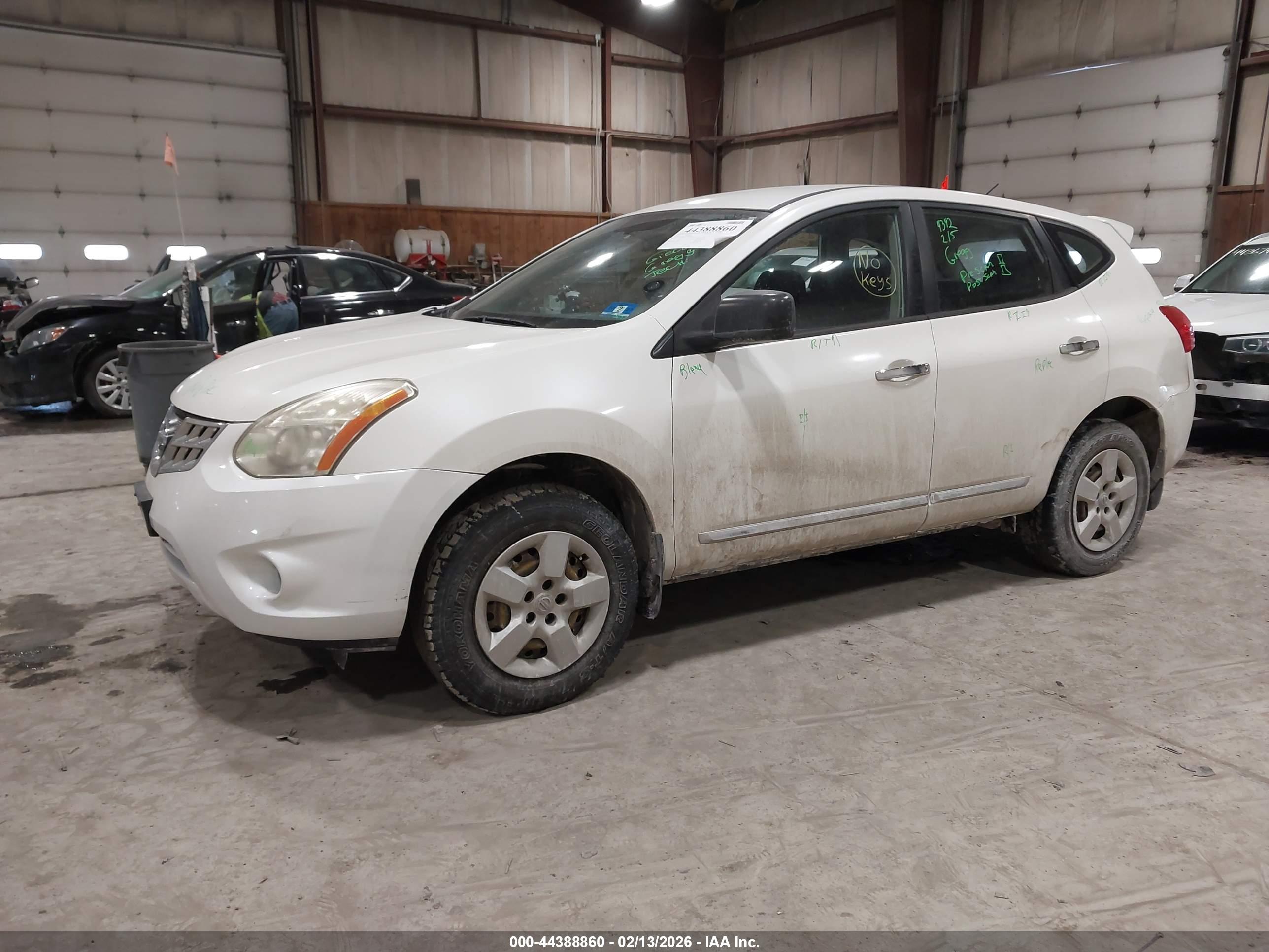 NISSAN ROGUE image 2