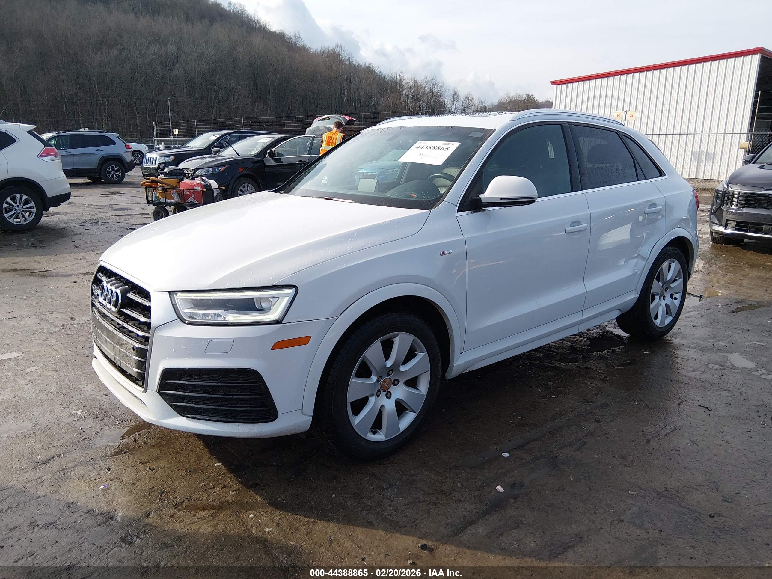 AUDI Q3 image 2
