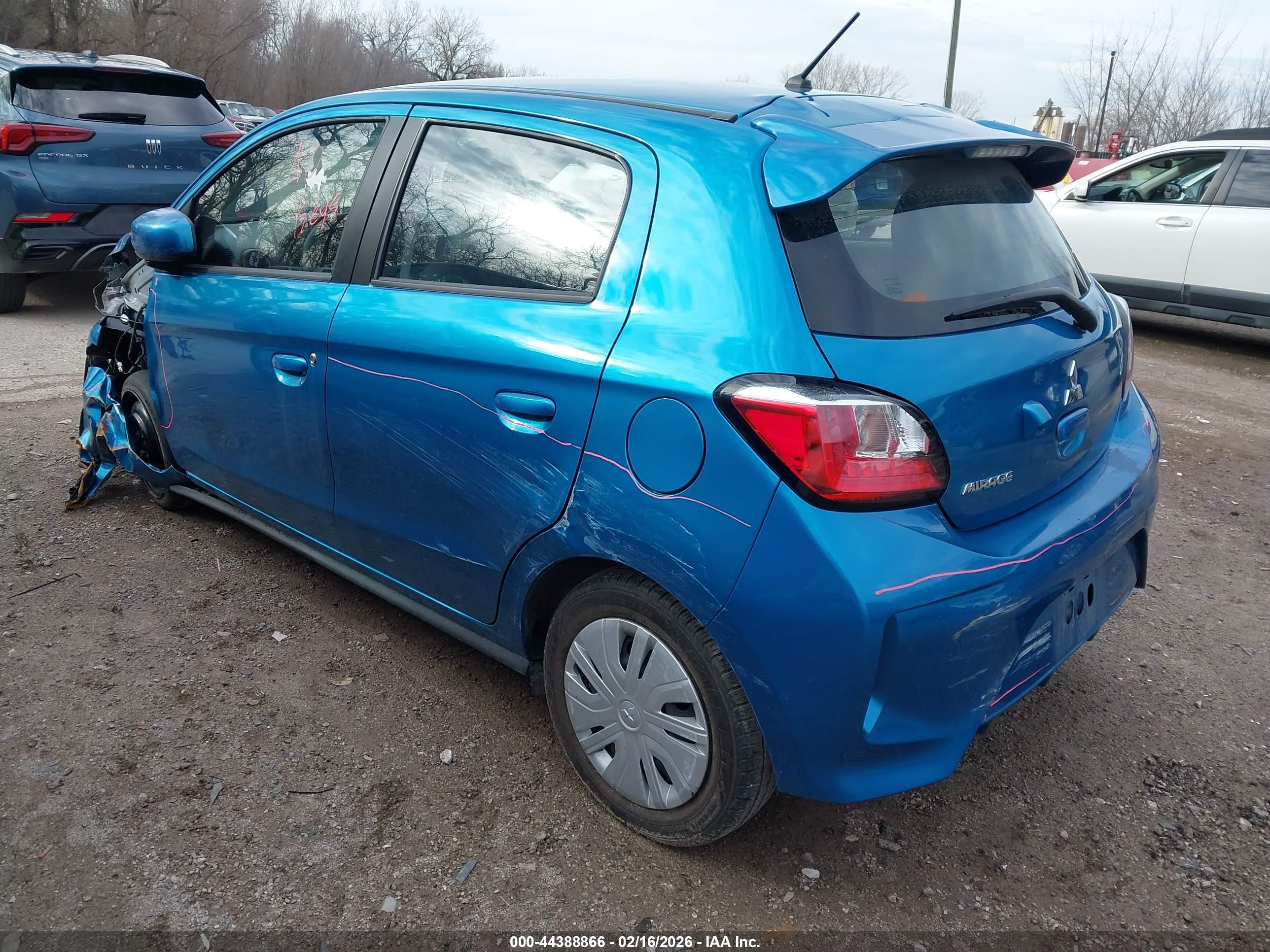 MITSUBISHI MIRAGE image 3