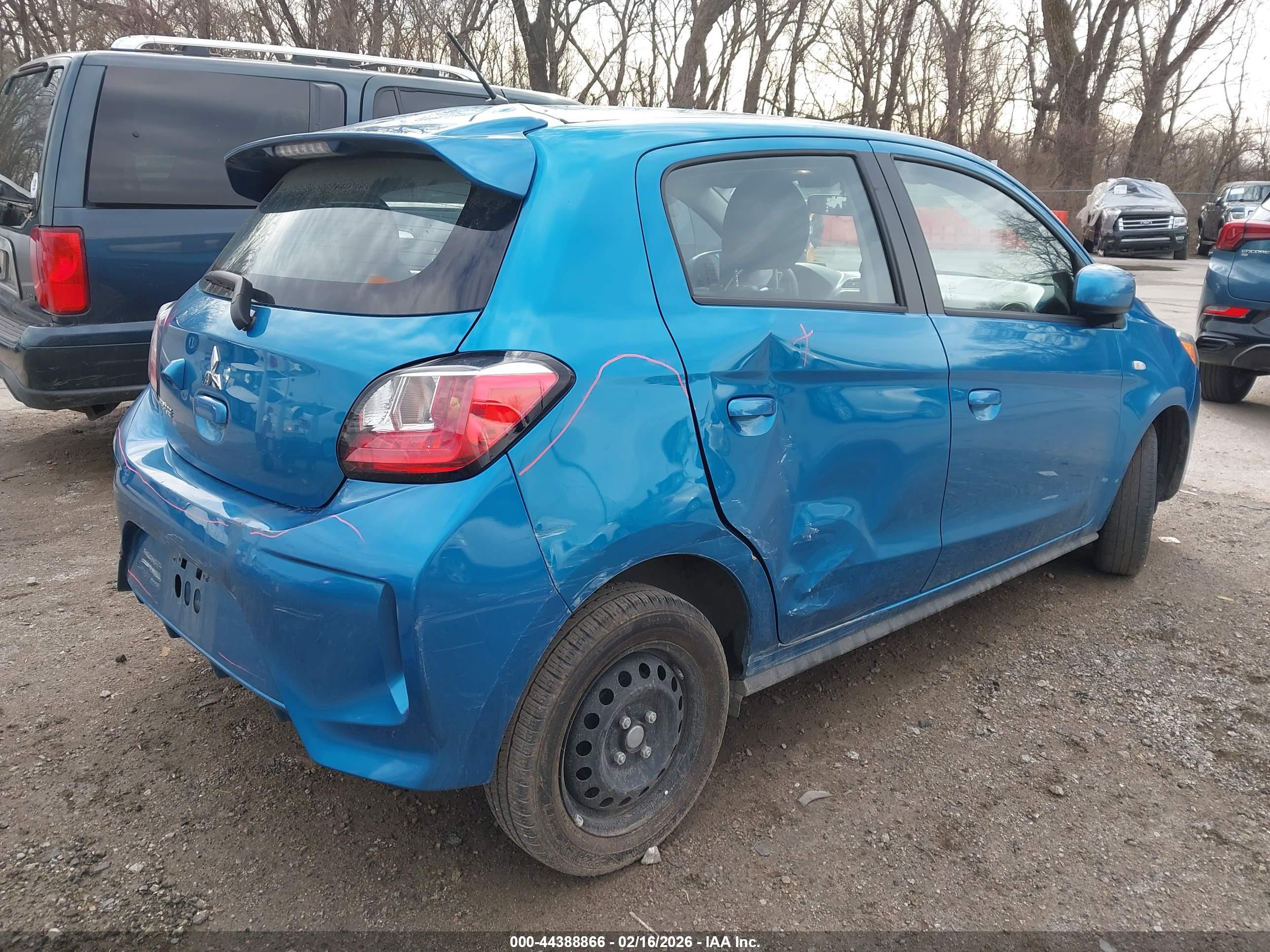 MITSUBISHI MIRAGE image 4