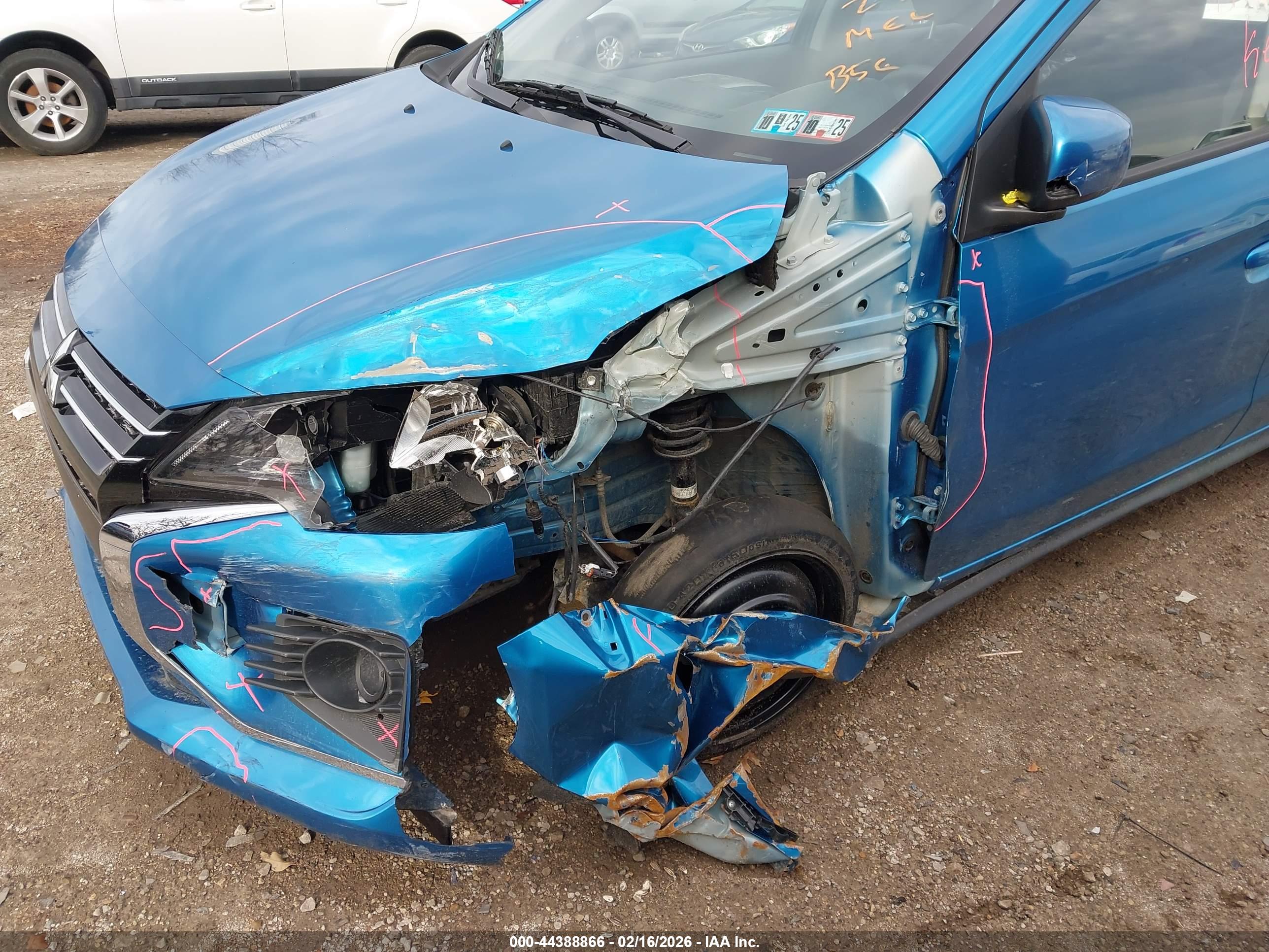 MITSUBISHI MIRAGE image 6